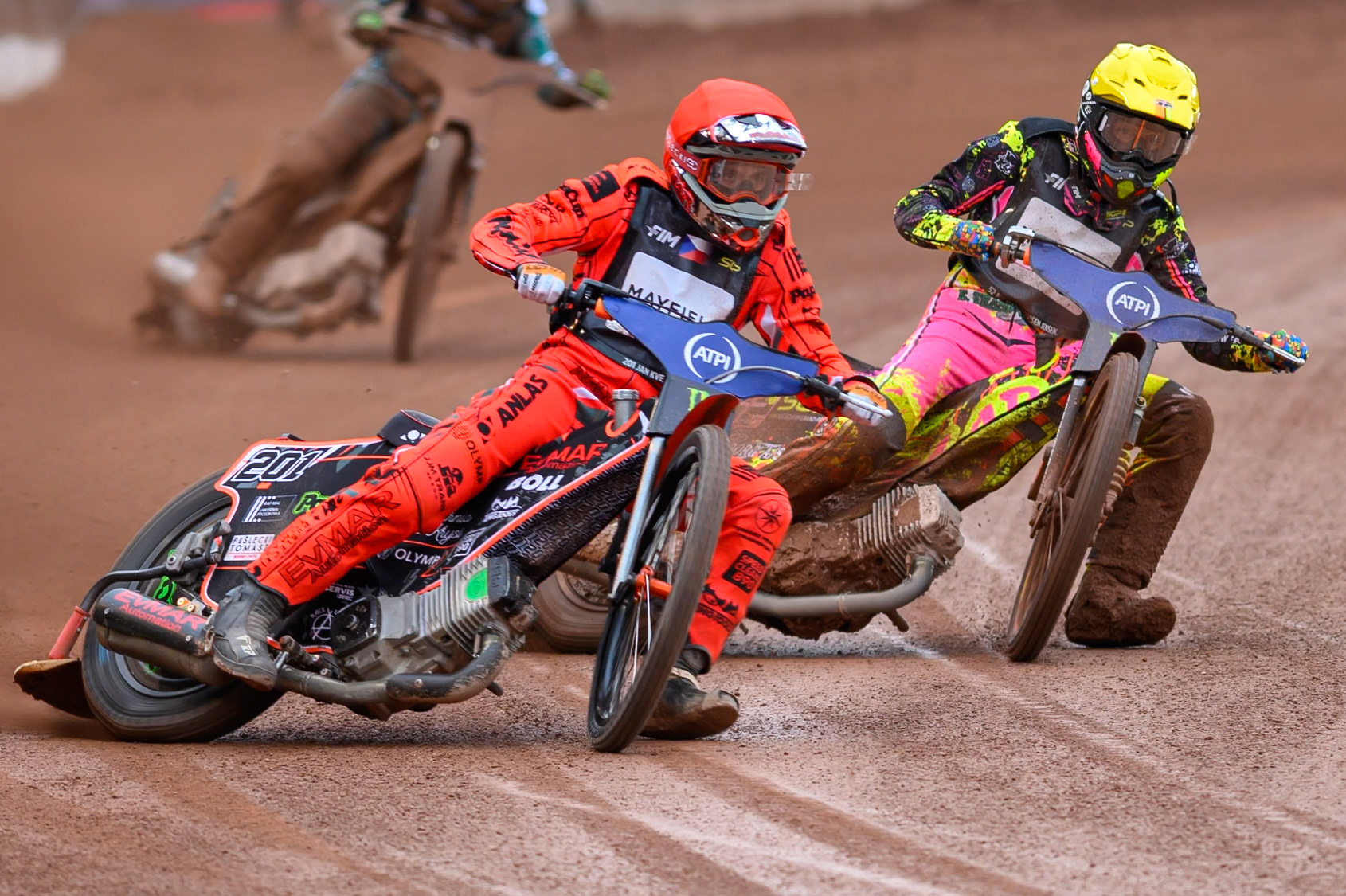 Jan Kvech (201) of Czech Republic in Red leading Michael Jepsen Jensen (52) of Denmark in Yellow during the ATPI  FIM Speedway GP of Manchester at the National Speedway Stadium, Manchester on Saturday 6th June 2026. (Photo: Ian Charles | MI News)