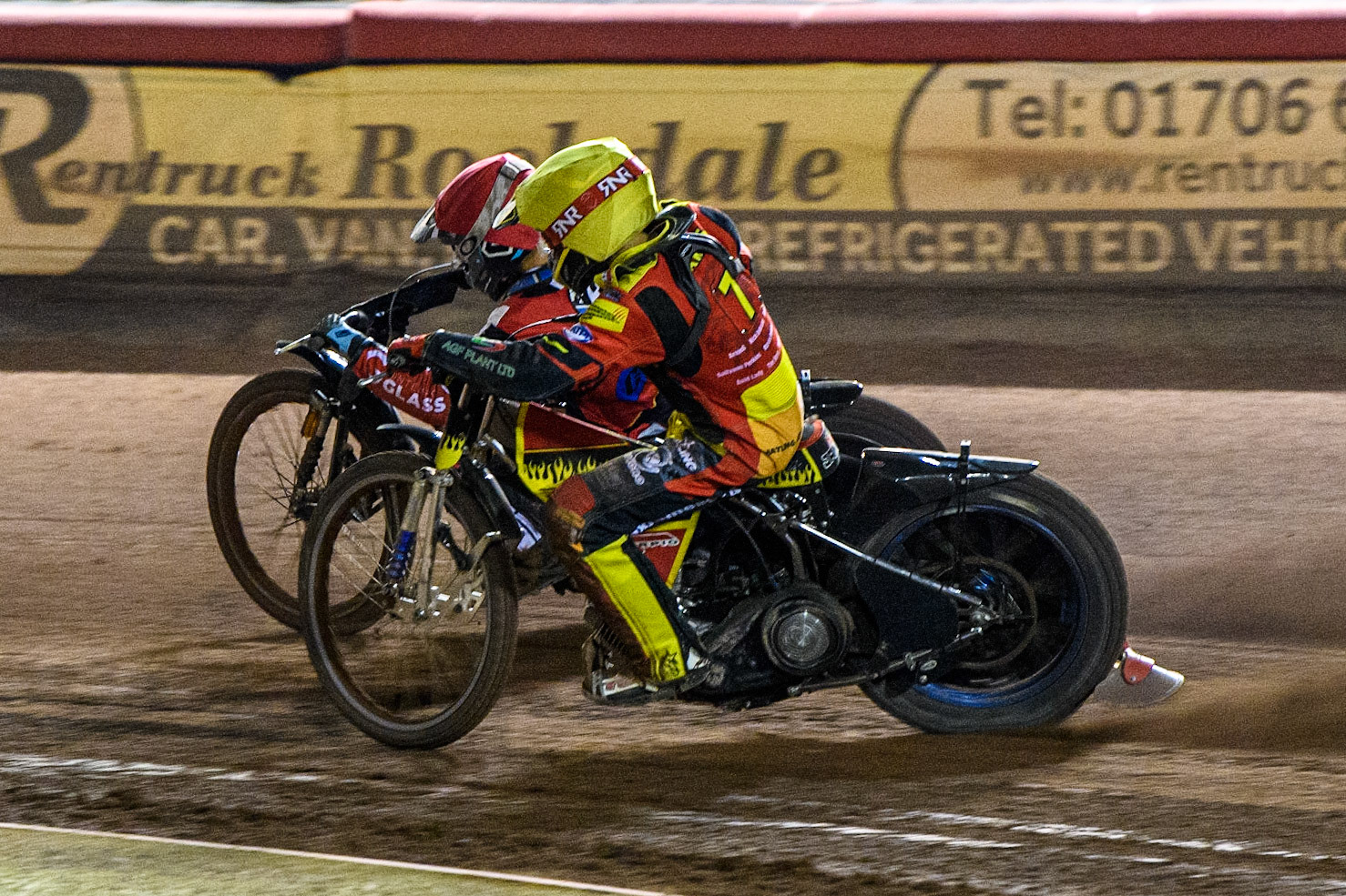 Max James (Yellow) inside Sam McGurk (Red) during the National Development League match between Belle Vue Colts and Leicester Lion Cubs at the National Speedway Stadium, Manchester on Friday 8th September 2023. (Photo: Ian Charles | MI News)