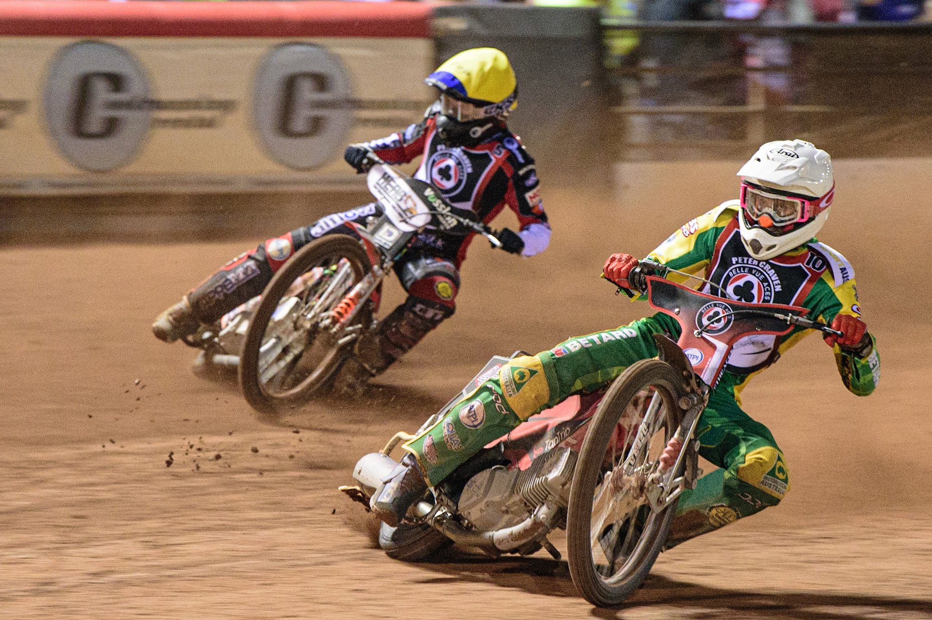 MANCHESTER, UK. MAR 21ST. Max Fricke (White) leads Nicolai Klindt (Yellow) during the ATPI Peter Craven Memorial Trophy at the National Speedway Stadium, Manchester on Monday 21st March 2022. (Credit: Ian Charles | MI News)