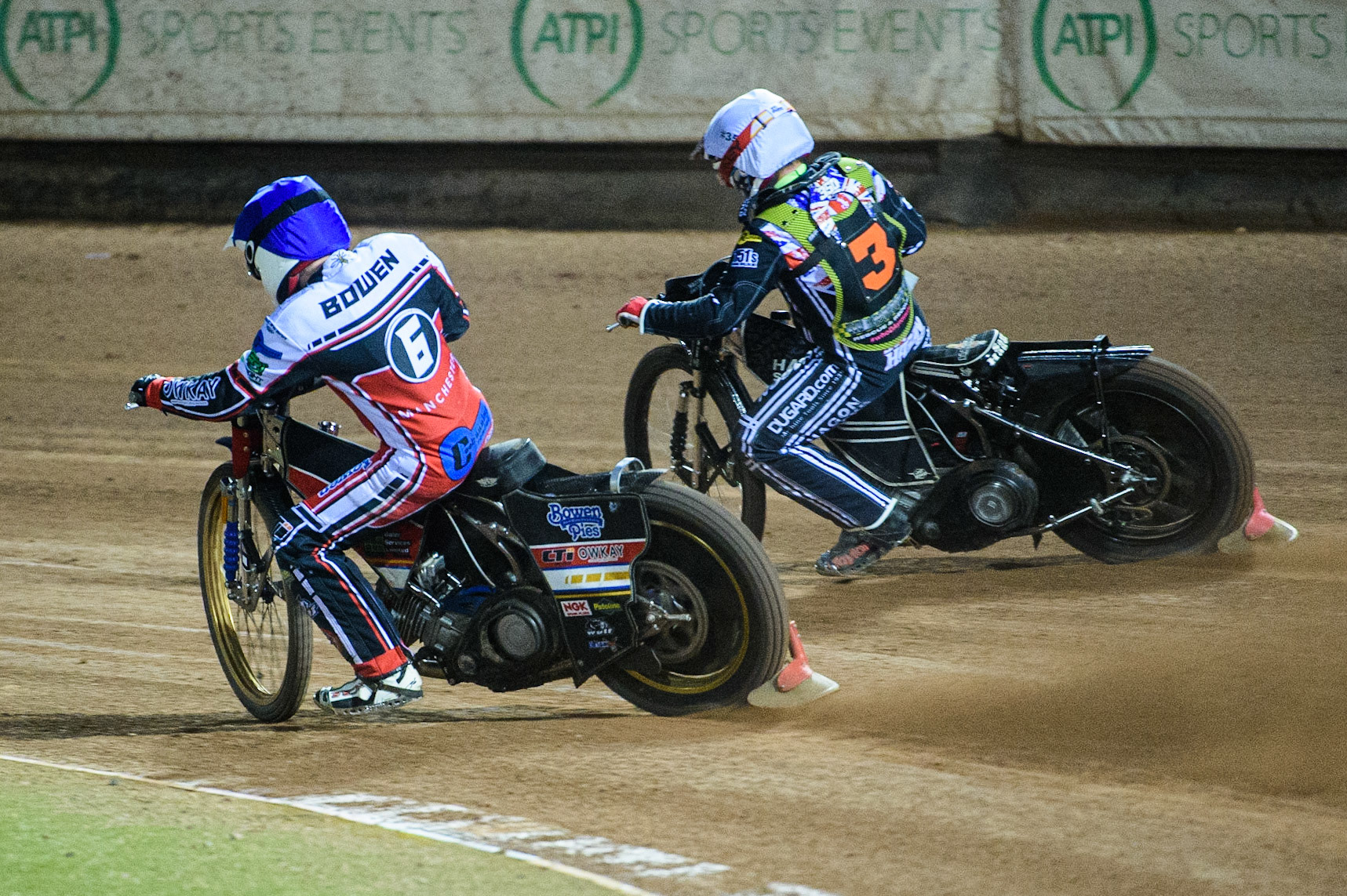 MANCHESTER, SEPT 3RD. Paul Bowen  (Blue) tries to pass Sam Hagon (White) during the National Development League match between Belle Vue Aces and Mildenhall Fens Tigers at the National Speedway Stadium, Manchester on Friday 3rd September 2021. (Credit: Ian Charles | MI News)