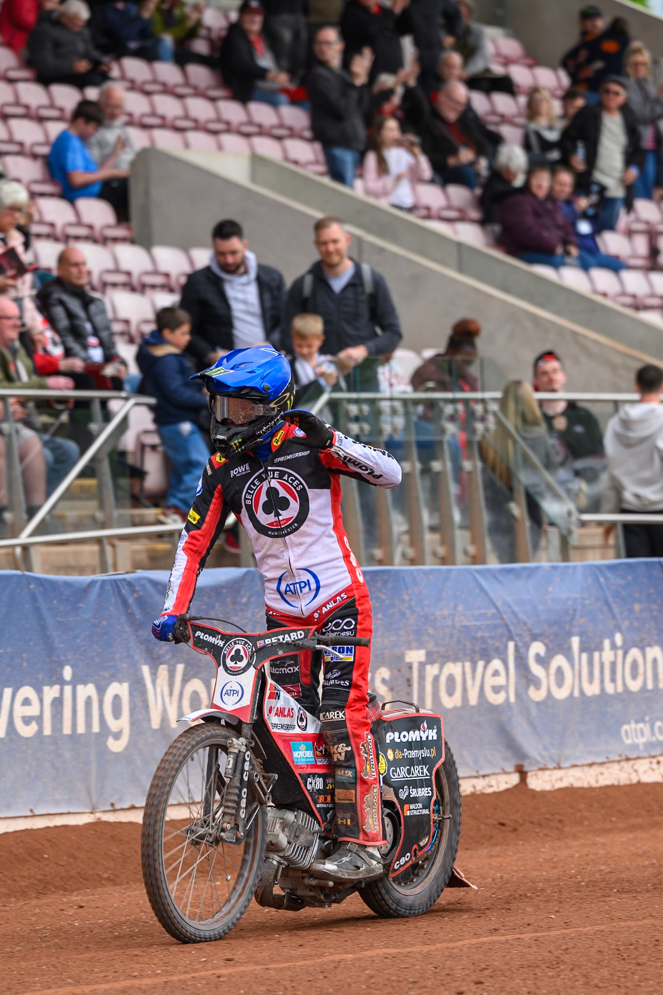Dan Bewley of Belle Vue Aces  waves to the fans after Heat 15 during the Rowe Motor Oil Premiership match between Belle Vue Aces and Northampton Foxes at the National Speedway Stadium, Manchester on Monday 4th May 2026. (Photo: Ian Charles | MI News)