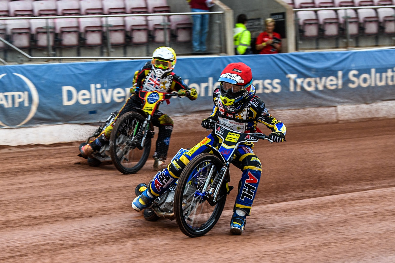 Liam Cox (500cc)   in Red leading Jack Crewe (500cc)   in White during the British Youth 500cc Championships at the National Speedway Stadium, Manchester on Friday 2nd August 2024. (Photo: Ian Charles | MI News)
