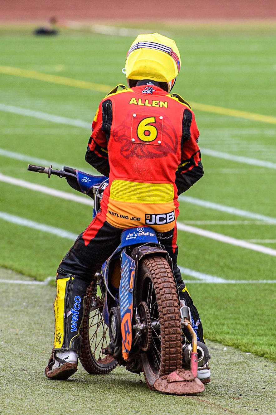 Jake Allen  pulled up with mechanical issues during the SGB Premiership match between Belle Vue Aces and Leicester Lions at the National Speedway Stadium, Manchester on Monday 1st May 2023. (Photo: Ian Charles | MI News)