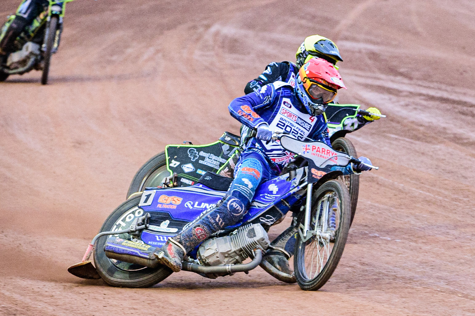 Steve Worrall  (Red) under pressure from Tom Brennan (Yellow) during the Sports Insure British Speedway Championship Final at the National Speedway Stadium, Bellevue, Manchester, England on Monday 1st August 2022. (Photo by: Ian Charles | MI News)
