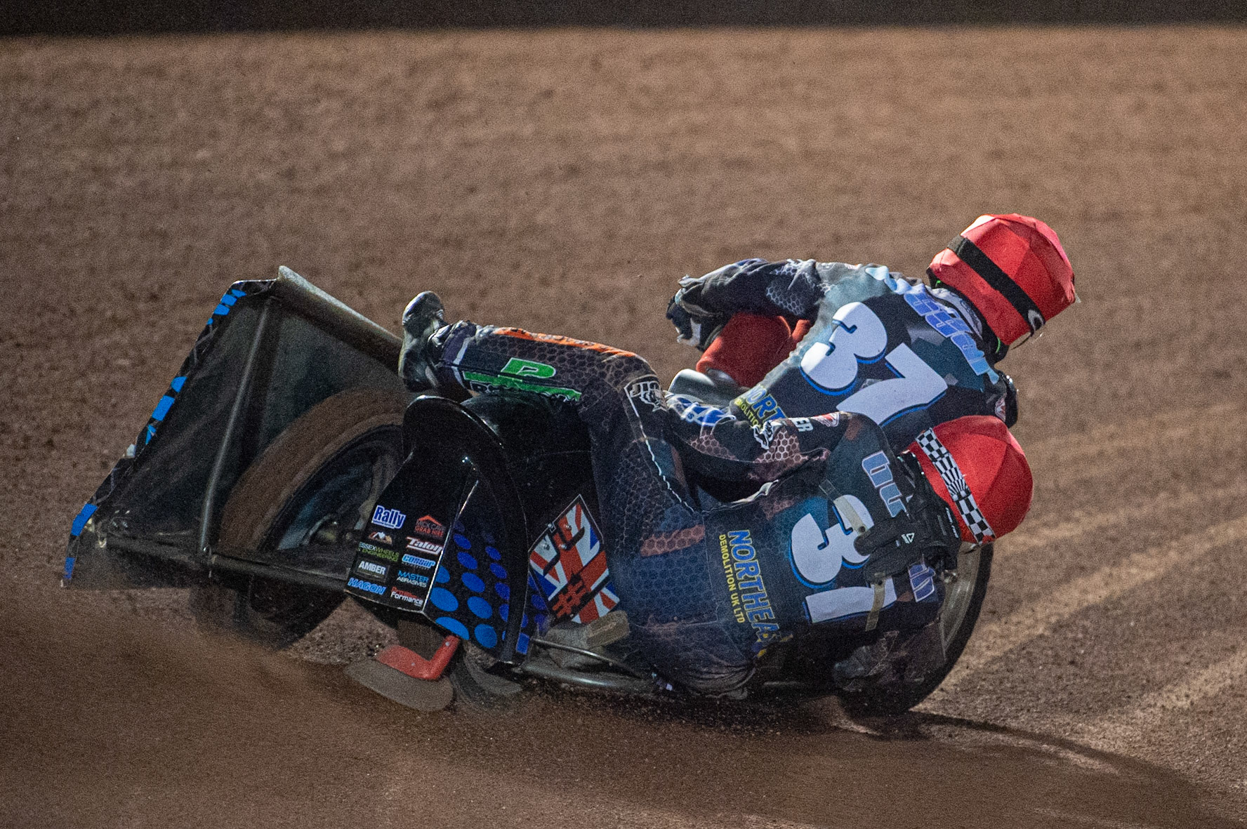 MANCHESTER, ENGLAND Mark Cossar & Carl Pugh(37) in action during the  ACU Sidecar Speedway Manchester Masters,  Belle Vue National Speedway Stadium, Manchester Saturday 12 October 2019 (Credit: Ian Charles | MI News)