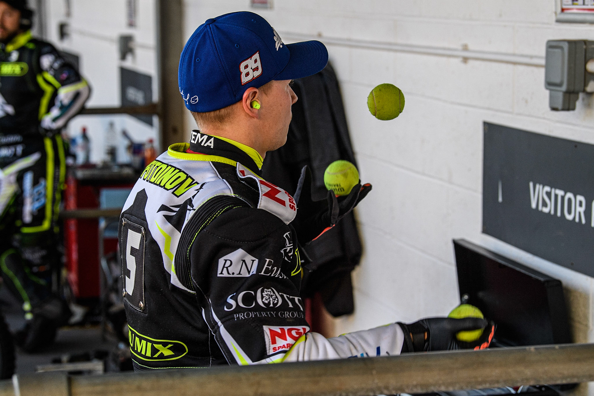 Emil Sayfutdinov does some juggling before the meeting during the Sports Insure Premiership match between Belle Vue Aces and Ipswich Witches at the National Speedway Stadium, Manchester on Monday 5th June 2023. (Photo: Ian Charles | MI News)