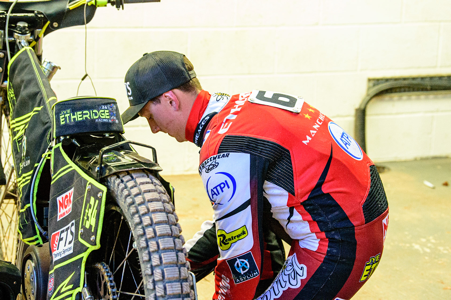 Jye Etheridge  works on his machine during the SGB Premiership match between Belle Vue Aces and Ipswich Witches at the National Speedway Stadium, Manchester on Monday 8th August 2022. (Credit: Ian Charles | MI News)