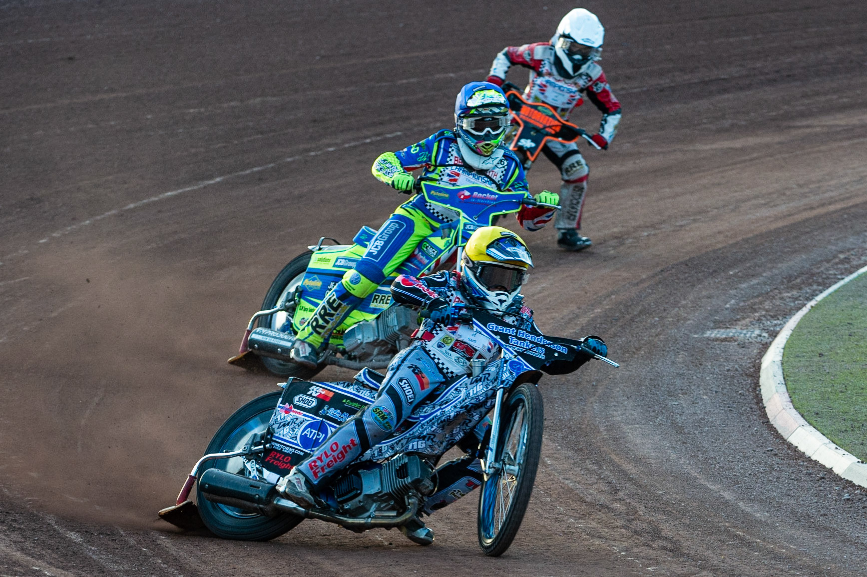 Photo: Ian Charles

Sam McGurk (Yellow) leads Archie Wareham (Blue) and Josh McPherson (White)

Summer Speed Saturday & British Youth Speedway Championship Round 5, National Speedway Stadium, Manchester, Saturday 22 June 2019