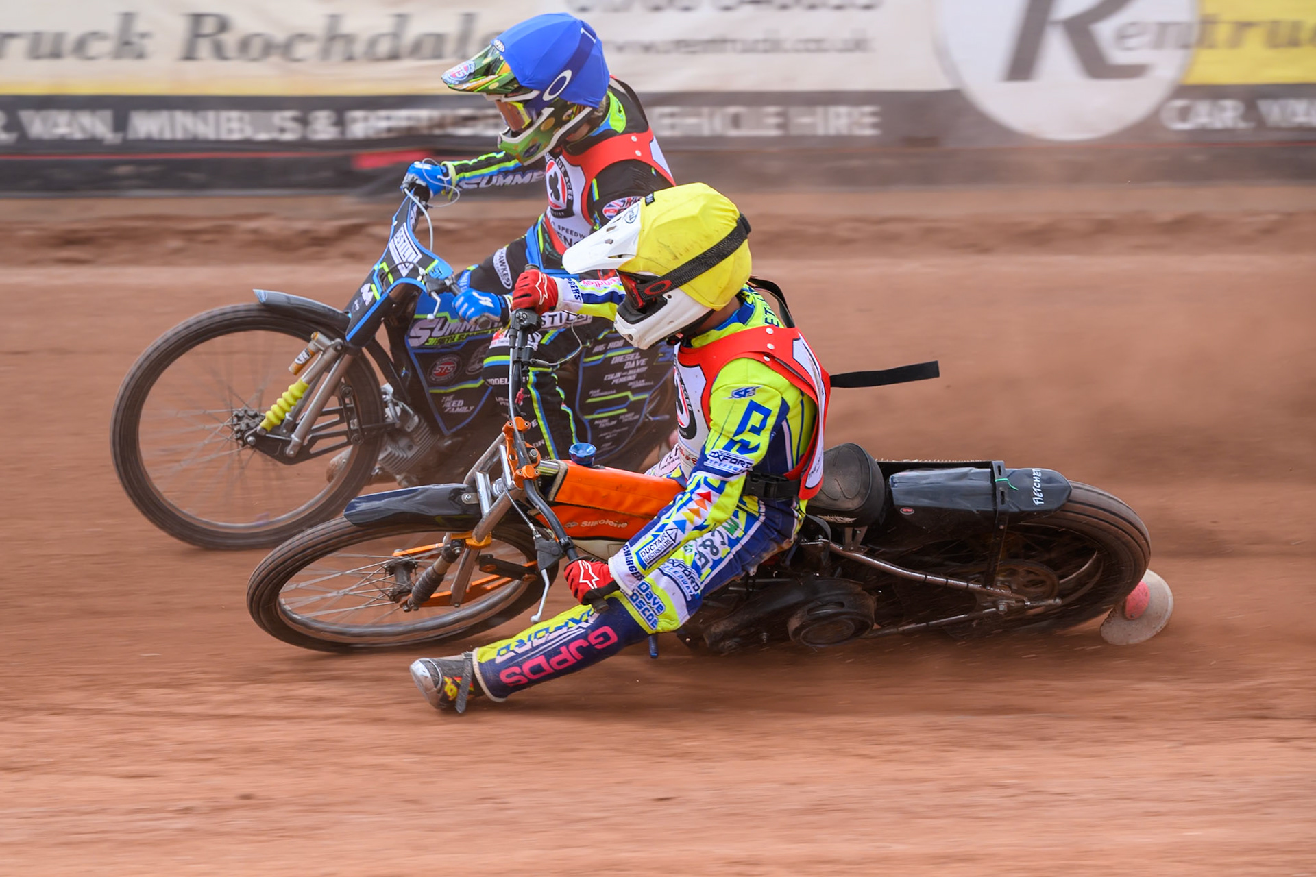 JR ASHWORTH &amp; SONS COLTS ACADEMY INDIVIDUALHarry Fletcher in Yellow rides inside Senna Summers in Blue before he slides off during the JR Ashworth &amp; Sons Colts Individual at the National Speedway Stadium, Manchester on Sunday 10th May 2026. (Photo: Ian Charles | MI News)