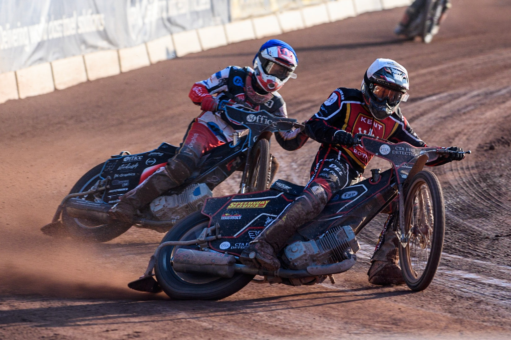 Ben Morley (White) leads Freddy Hodder (Blue) during the National Development League match between Belle Vue Colts and Kent Royals at the National Speedway Stadium, Manchester on Friday 7th July 2023. (Photo: Ian Charles | MI News)