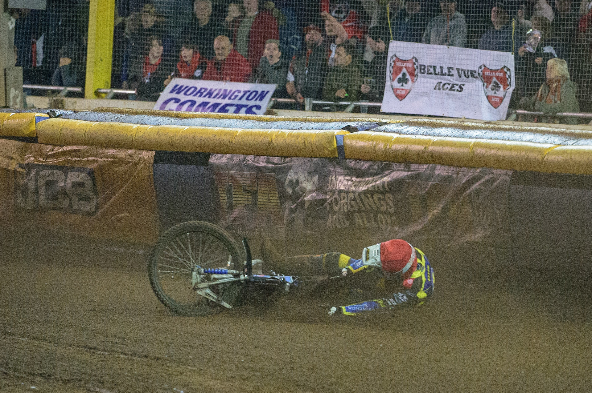 Adam Ellis  falls in heat 5 during the SGB Premiership Grand Final 2nd Leg between Sheffield Tigers and Belle Vue Aces at Owlerton Stadium, Sheffield on Thursday 13th October 2022. (Credit: Ian Charles | MI News)