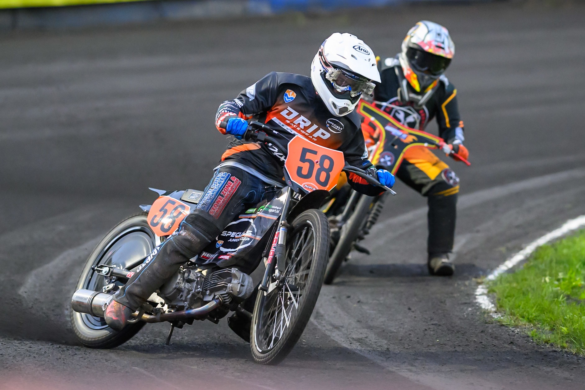 Action from the 190cc support final: \Luton-James McAlinnet (58) leads the heat during the Gouden KENNY Helm at Speedway Veenoord, Veenoord in the Netherlands on Saturday 19th September 2026. (Photo: Ian Charles | MI News)