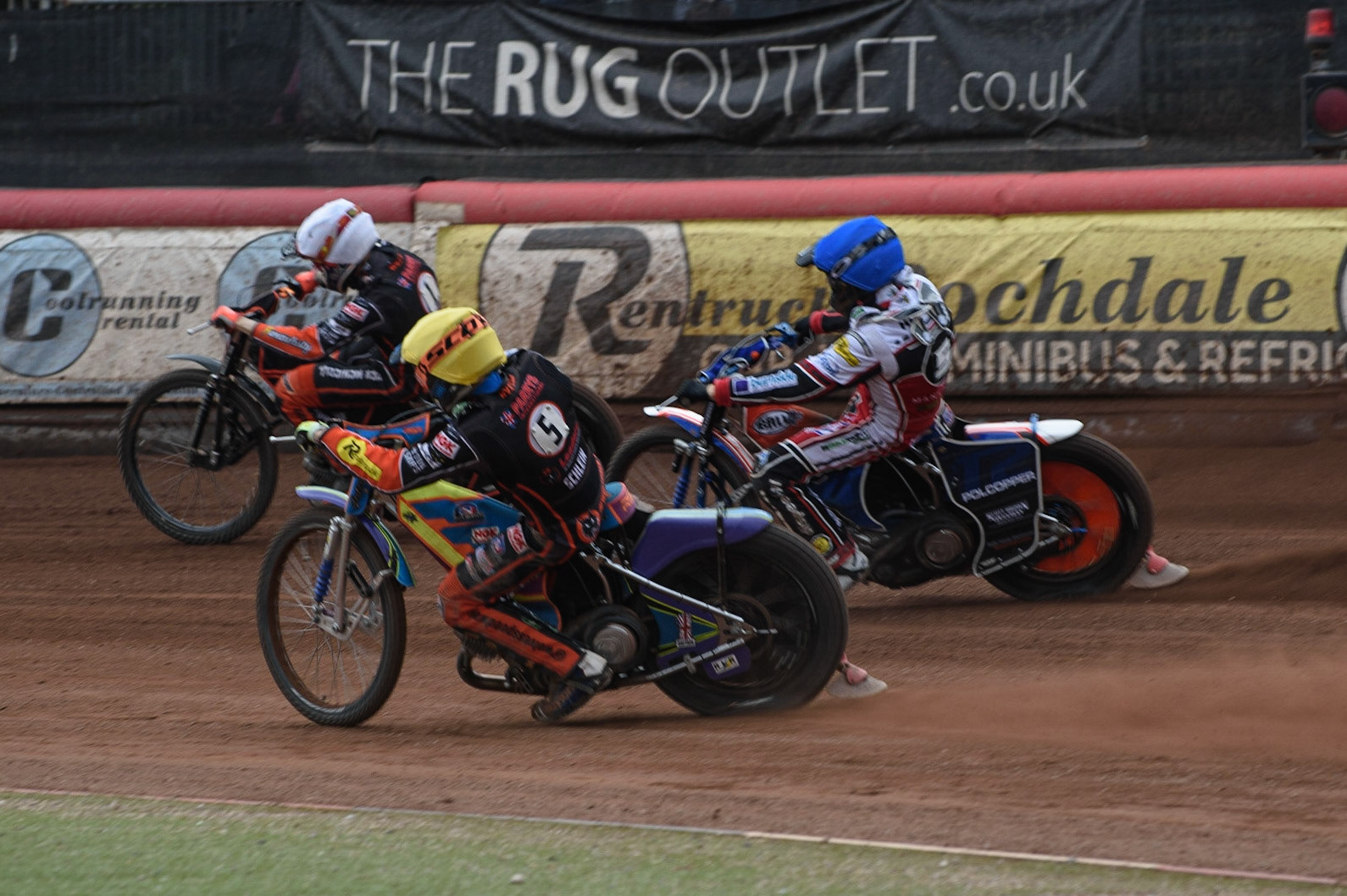 MANCHESTER, UK. AUGUST 30TH Brady Kurtz  (Blue) tries to go between Sam Masters  (White) and Rory Schlein  (Yellow) during the SGB Premiership match between Belle Vue Aces and Wolverhampton Wolves at the National Speedway Stadium, Manchester on Monday 30th August 2021. (Credit: Ian Charles | MI News)