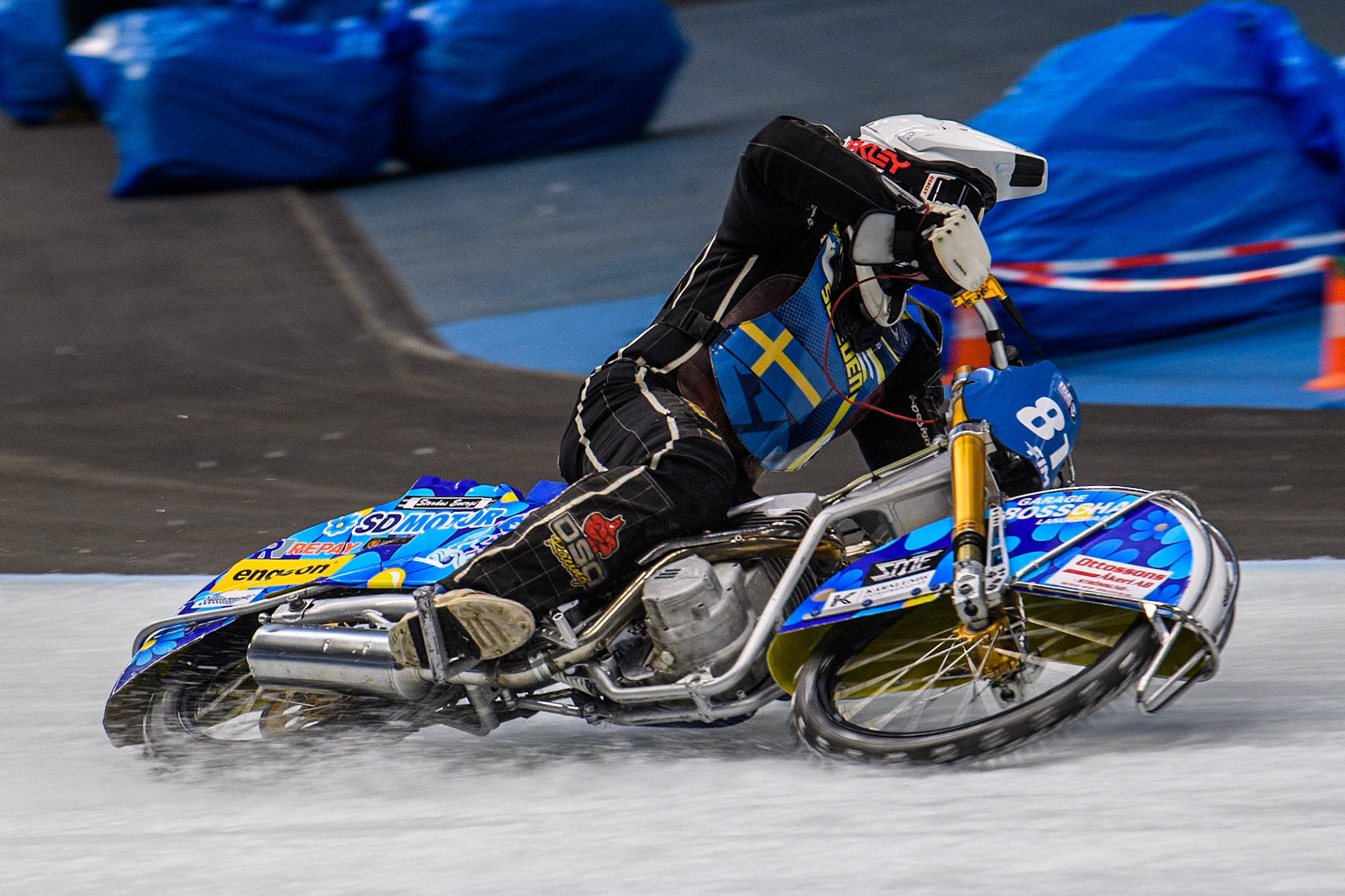 Jimmy Olsén (81) of Sweden in action during practice for  the Ice Speedway Gladiators World Championship Finals 1 &amp; 2 at Max-Aicher-Arena, Inzell on Friday 14th March 2025. (Photo: Ian Charles | MI News)