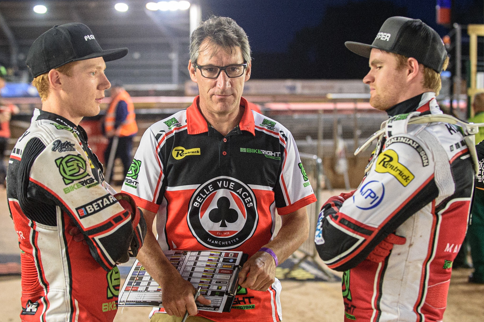 MANCHESTER, UK. AUGUST 23RD    (l-r) Dan Bewley  Belle Vue BikeRight Aces  Team Manager Mark Lemon and Brady Kurtz  during the SGB Premiership match between Belle Vue Aces and King's Lynn Stars at the National Speedway Stadium, Manchester on Monday 23rd August 2021. (Credit: Ian Charles | MI News)