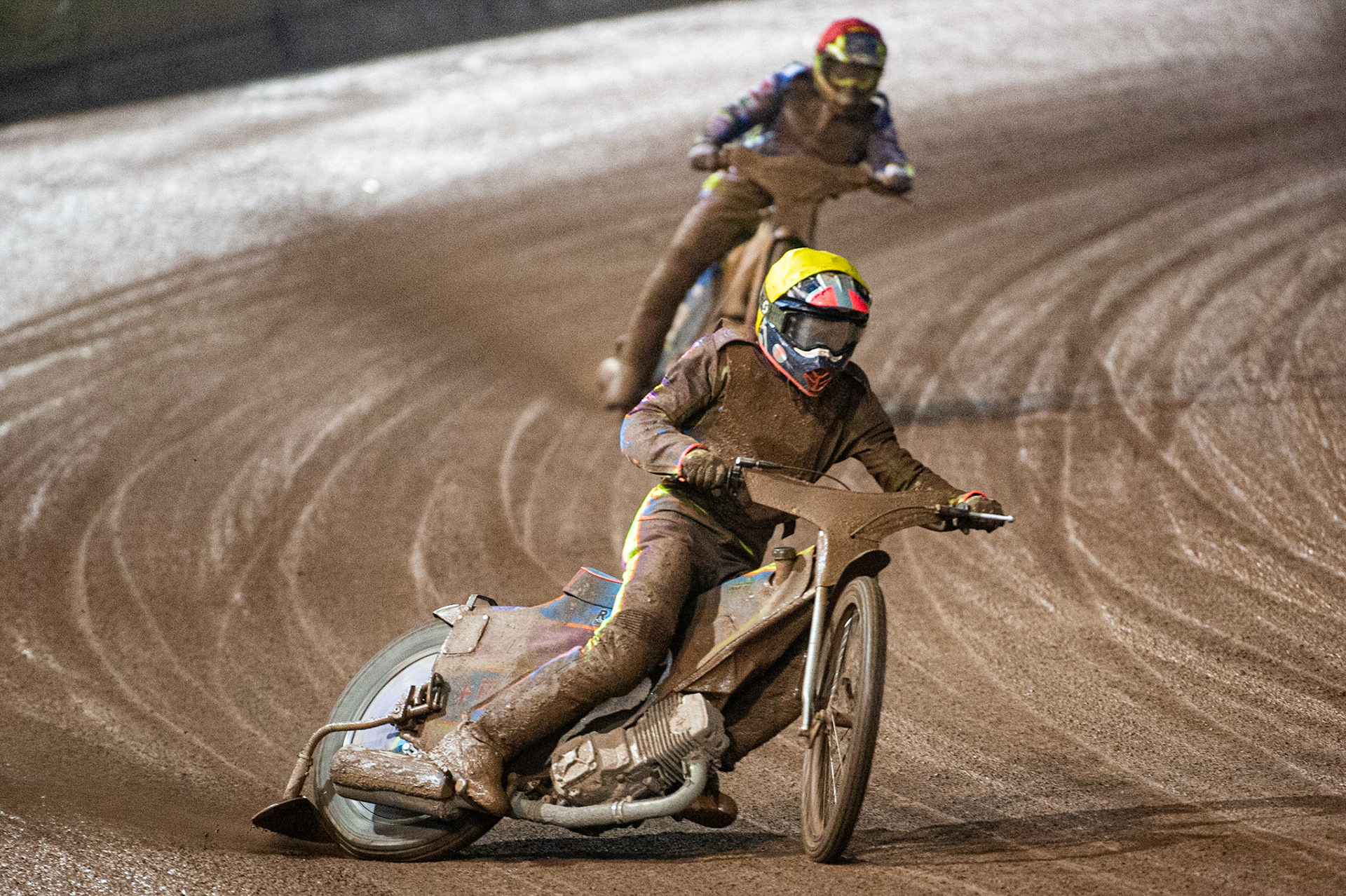 Photo: Ian CharlesRory Schlein  (Yellow)  leads  Chris Harris   (Red) Sports Insure British Speedway Championship Final, National Speedway Stadium, Manchester Monday  28  September  2020