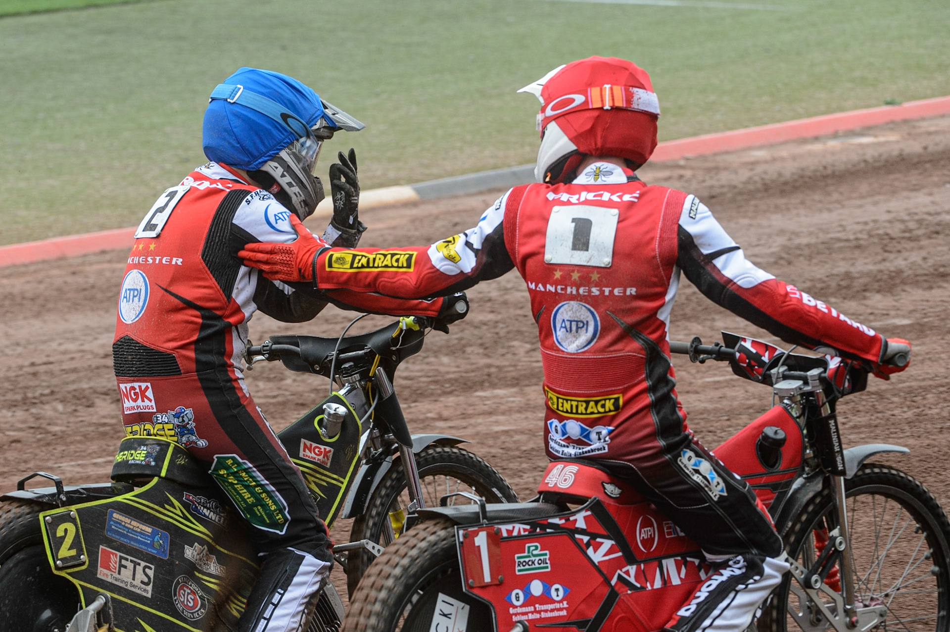 MANCHESTER, UK. MAY 2ND Max Fricke (Red) and Jye Etheridge  celebrate their heat win  during the SGB Premiership match between Belle Vue Aces and Peterborough at the National Speedway Stadium, Manchester on Monday 2nd May 2022. (Credit: Ian Charles | MI News)