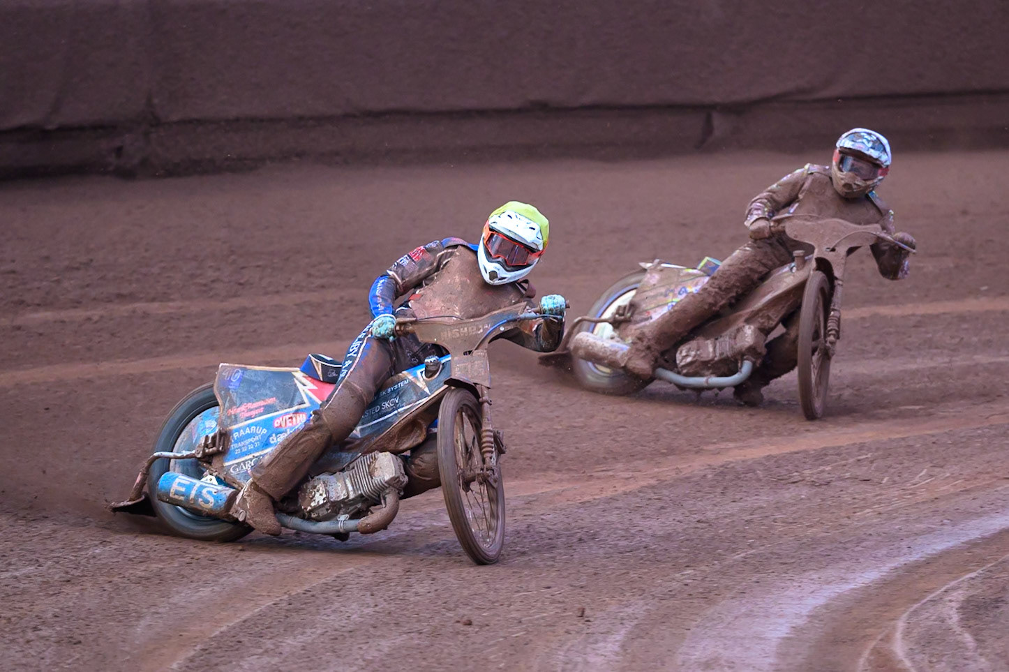 Frederik Jacobsen of Denmark in Yellow leading Chris Harris of Great Britain in White during the Speedway GP Qualifying Round 3 at Allied Ashfield Stadium, Glasgow on Saturday 30th May 2026. (Photo: Ian Charles | MI News)
