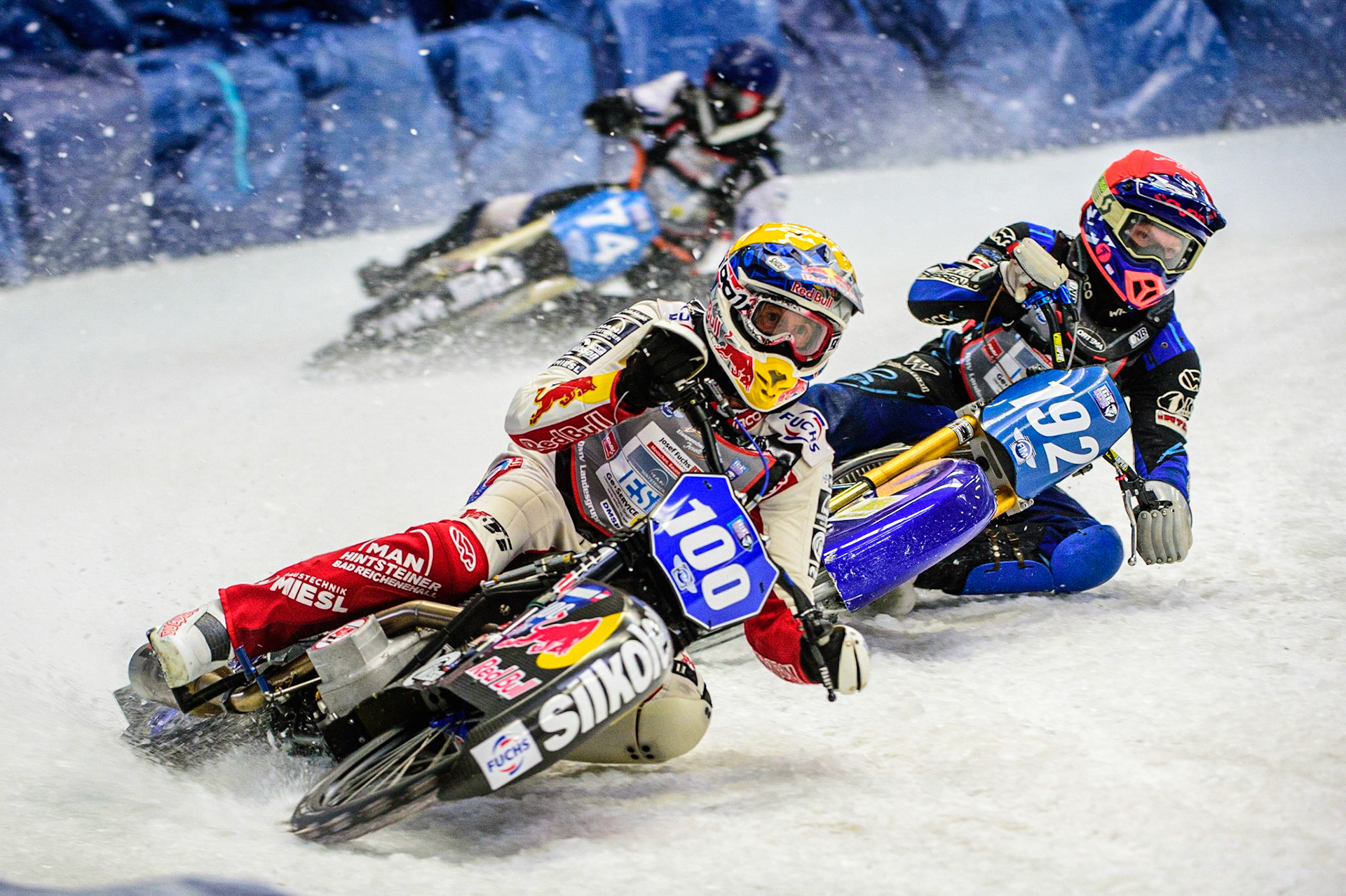 Franz Zorn (100) (Yellow) passes Niclas Svensson (192) (Red) during the Ice Speedway Gladiators World Championship Final 2 at Max-Aicher-Arena, Inzell, Germany on Sunday 19th March 2023. (Photo: Ian Charles | MI News)