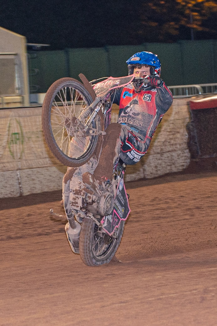 Photo: Ian Charles

Leon Flint  pulls a wheelie

Belle Vue Colts v Kent Kings, SGB National League Play Offs, Semi Final 1st Leg, Belle Vue National Speedway Stadium, Manchester, Friday 4  October  2019
