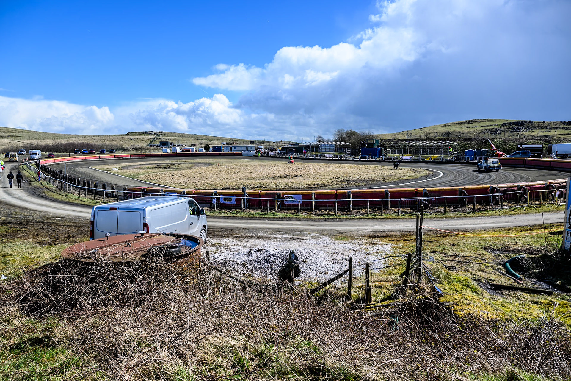 General View of Buxton Speedway during the Regina Chains Fours at Buxton Speedway, Buxton on Sunday 5th April 2026. (Photo: Ian Charles | MI News)