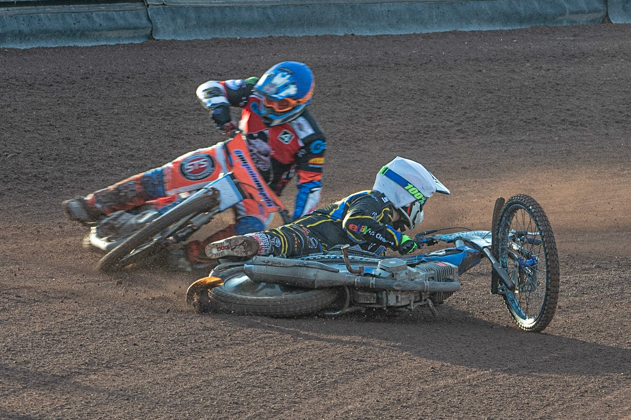 Photo: Ian Charles

Scott Campos  lies on the track as Josh Embleton  lays down to avoid him 

Belle Vue Colts v Plymouth Gladiators National League, Belle Vue National Speedway Stadium, Manchester, Thursday 23  May  2019