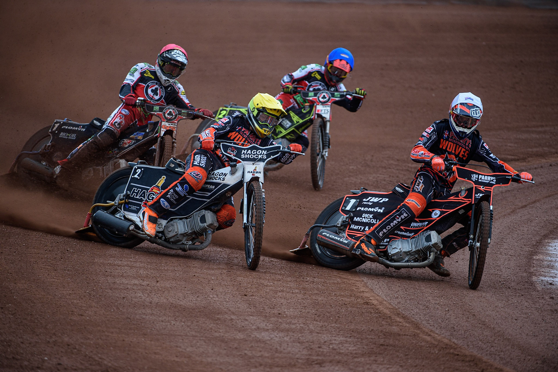MANCHESTER, UK. AUGUST 30TH Sam Masters  (White) and Broc Nicol  (Yellow) leads Dan Bewley  (Red) and Jye Etheridge  (Blue) during the SGB Premiership match between Belle Vue Aces and Wolverhampton Wolves at the National Speedway Stadium, Manchester on Monday 30th August 2021. (Credit: Ian Charles | MI News)
