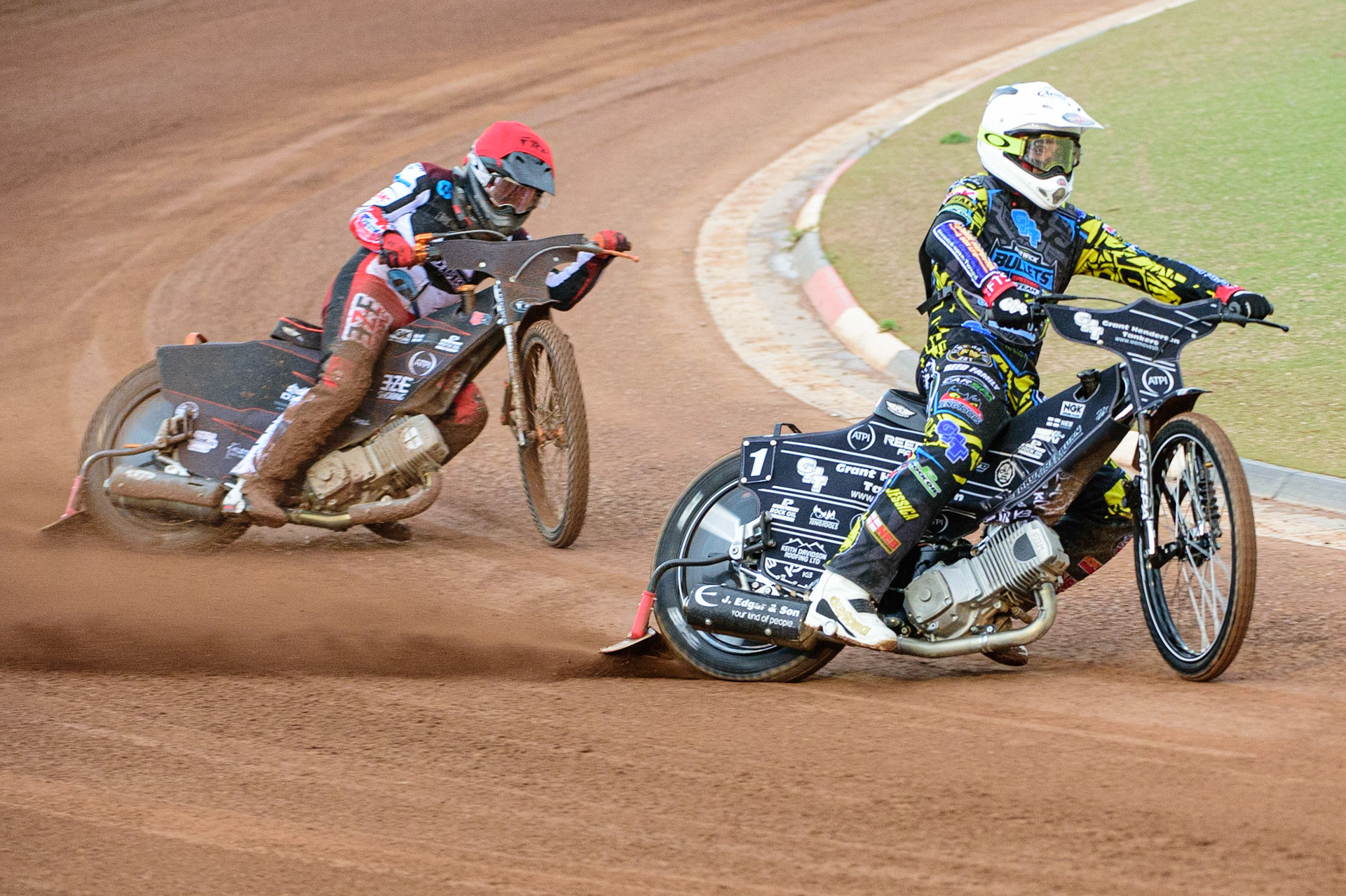 MANCHESTER, UK. JUN 24TH  Kyle Bickley  (White) leads Jack Smith  (Red) during the National Development League match between Belle Vue Colts and Berwick Bullets at the National Speedway Stadium, Manchester on Friday 24th June 2022. (Credit: Ian Charles | MI News)