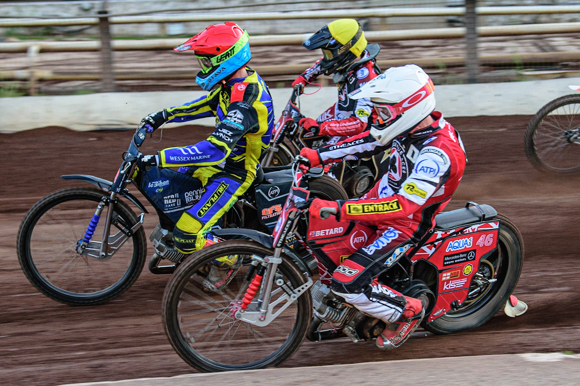 SHEFFIELD, UK. MAY 26TH  Max Fricke  (White) inside Adam Ellis (Red), and Norick Blödorn  (Yellow) during the SGB Premiership match between Sheffield Tigers and Belle Vue Aces at Owlerton Stadium, Sheffield on Thursday 26th May 2022. (Credit: Ian Charles | MI News)