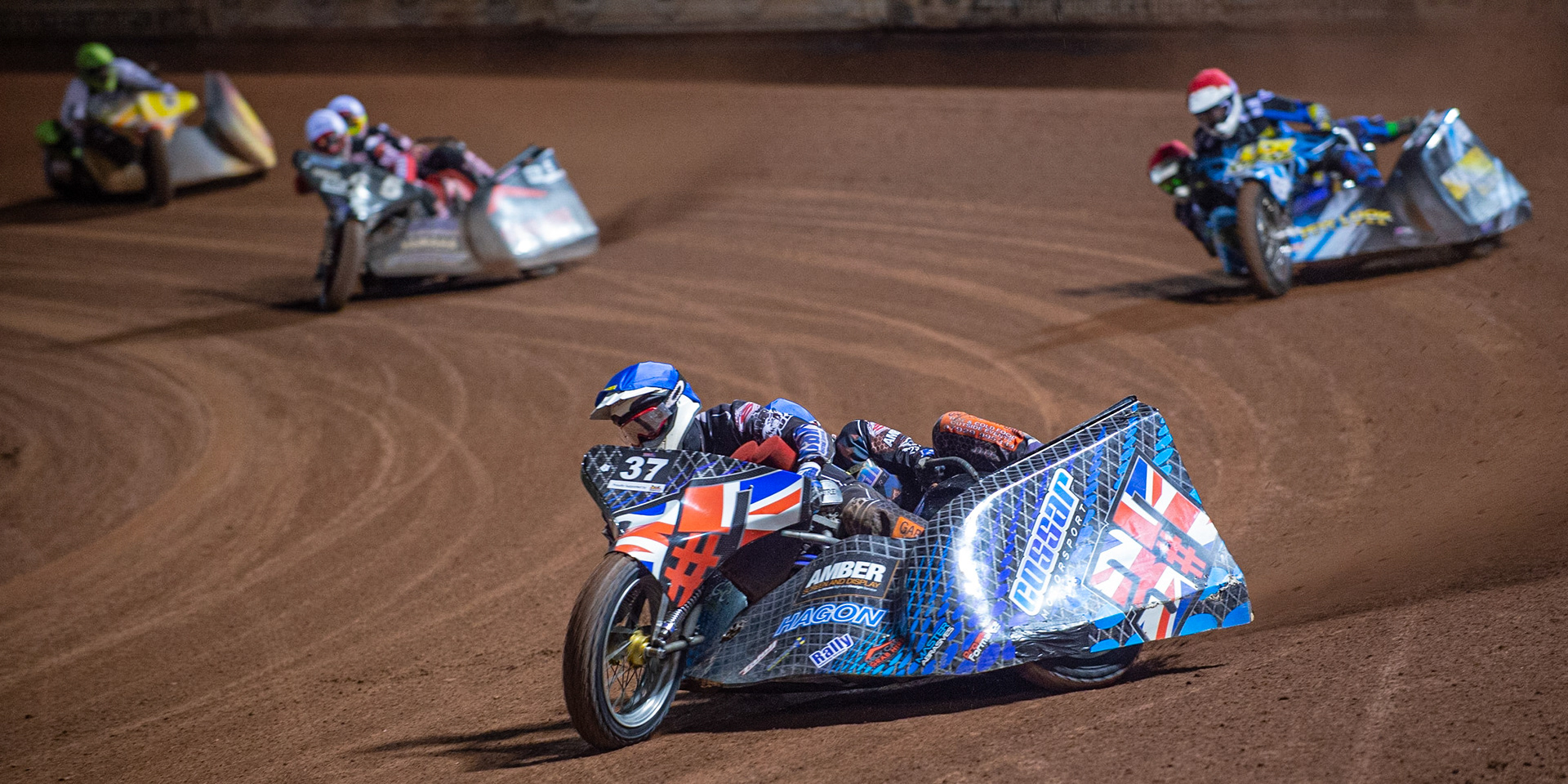 MANCHESTER, ENGLAND Mark Cossar & Carl Pugh(37) leads the final during the  ACU Sidecar Speedway Manchester Masters,  Belle Vue National Speedway Stadium, Manchester Saturday 12 October 2019 (Credit: Ian Charles | MI News)