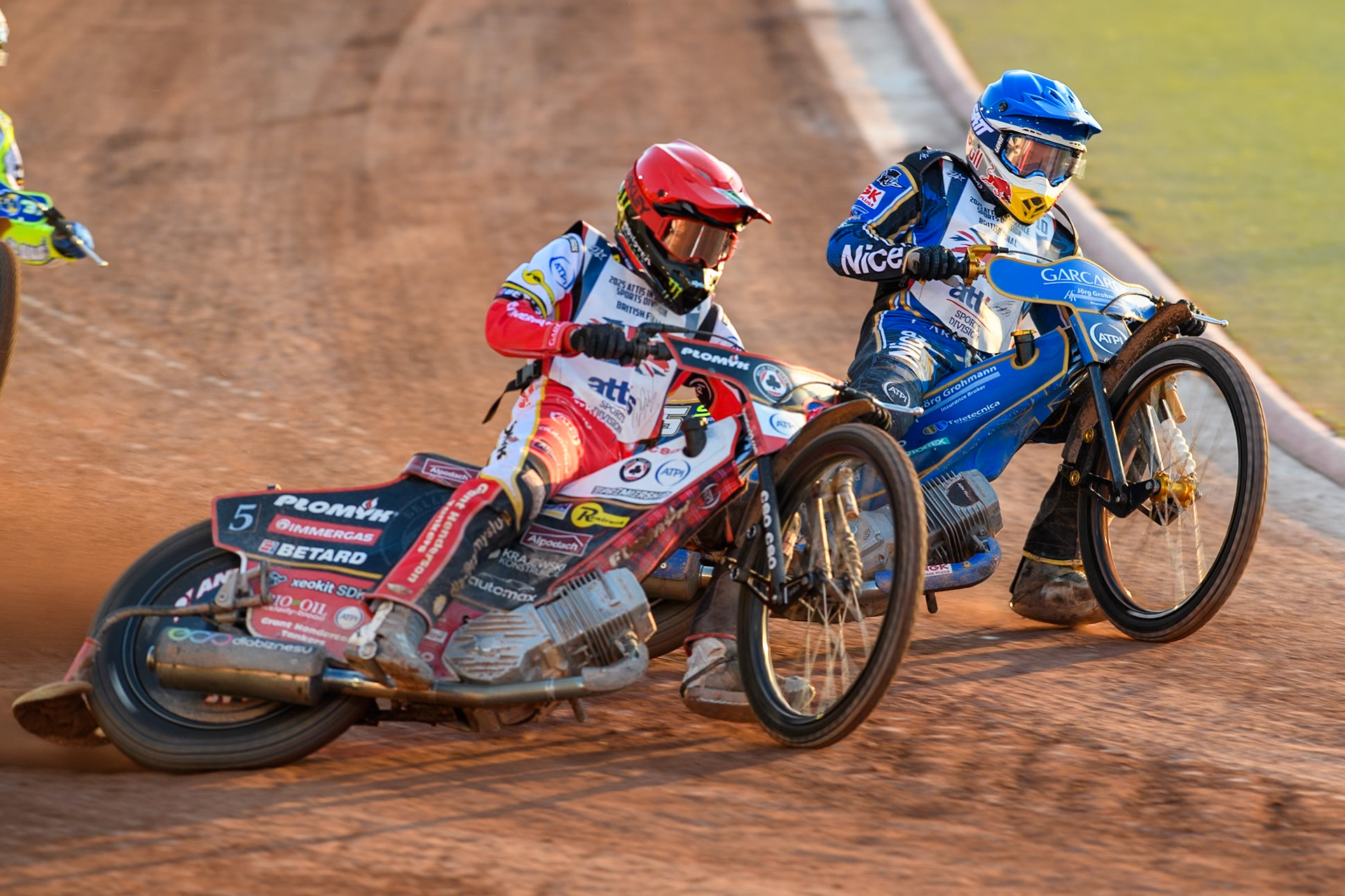 Robert Lambert in Blue rides inside Dan Bewley in Red during the Attis Insurance Sports Division British Final at the National Speedway Stadium, Manchester on Monday 12th May 2025. (Photo: Ian Charles | MI News)