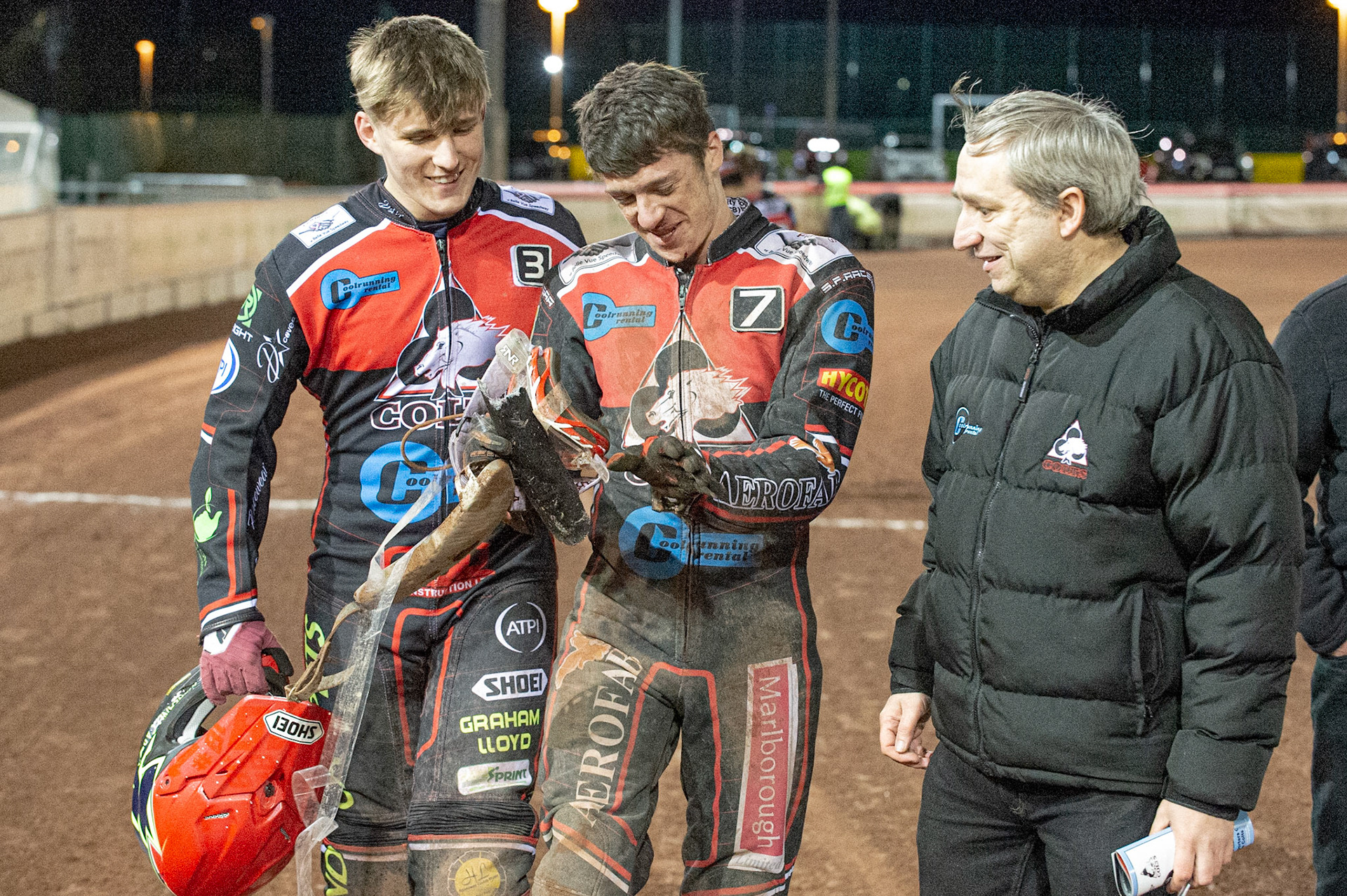 Photo: Ian Charles

Kyle Bickley   (left) consoles Ben Woodhull  with Colts manager Graham Goodwin after Woodhull’s fall on the final turn,  as  they walk back to the pits 

Belle Vue Colts v Leicester Lion Cubs, SGB National League KO Cup Final (2nd Leg), Belle Vue National Speedway Stadium, Manchester, Tuesday 29  October  2019