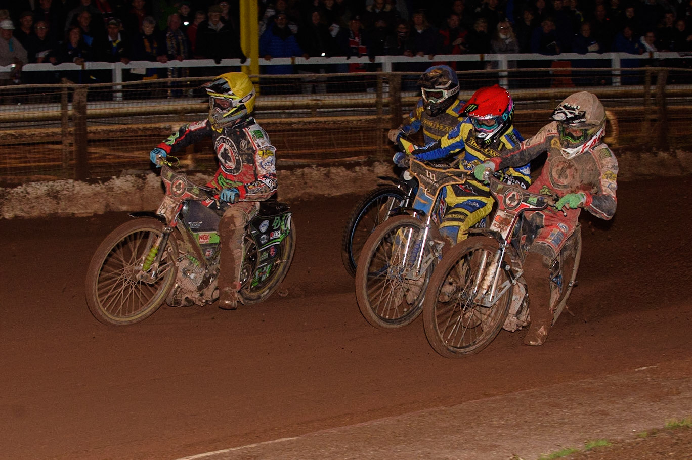 SHEFFIELD, UK. OCT 4THHeat 13 Re-Run and Dan Bewley  (White) and Charles Wright  (Yellow) lead Jack Holder  (Red) and Adam Ellis  (Blue) during the SGB Premiership Semi Final Playoff 1st Leg between Sheffield Tigers and Belle Vue Aces at Owlerton Stadium, Sheffield on Monday 4th October 2021. (Credit: Ian Charles | MI News)