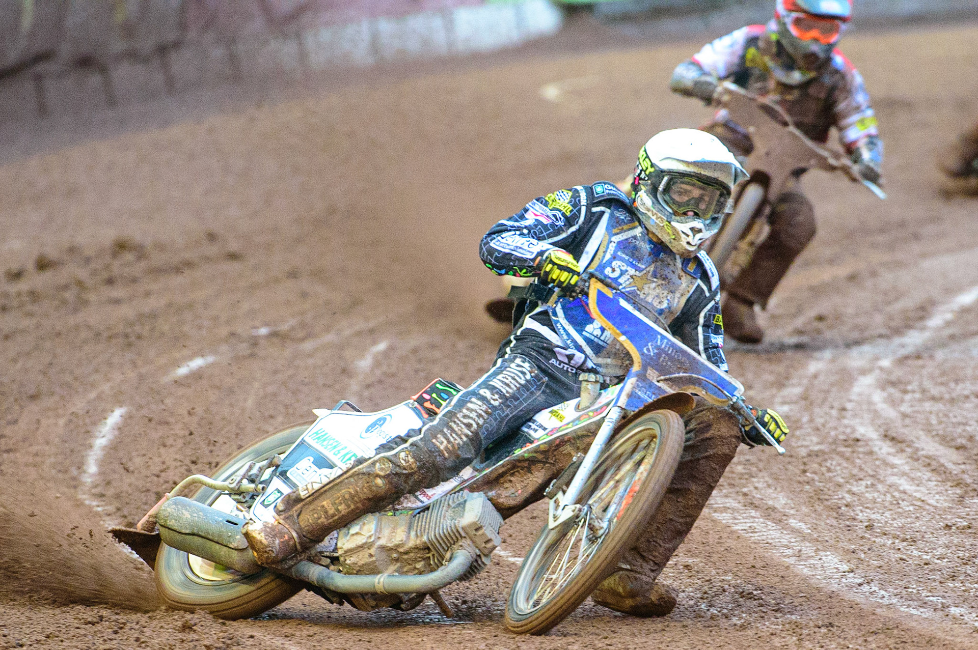 MANCHESTER, UK. MAY 16TH Niels-Kristian Iversen  (White) leads Michael Palm-Toft  (Red) during the SGB Premiership match between Belle Vue Aces and King's Lynn Stars at the National Speedway Stadium, Manchester on Monday 16th May 2022. (Credit: Ian Charles | MI News)