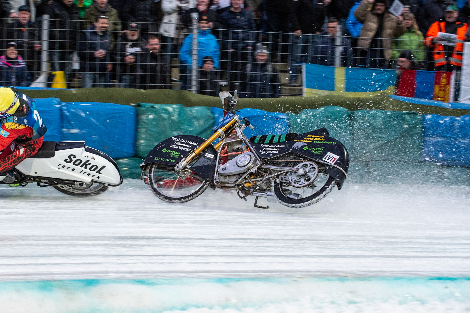 BERLIN GERMANY  - February 29  Matti Isoaho (Red) of Finland collides with Vladimir Cheblokov (Yellow) of Kazakhstan during theIce Speedway of Nations (Day 1) at the Horst-Dohm-Eisstadion, Berlin,  on Saturday 29 February 2020. (Credit: Ian Charles | MI News)