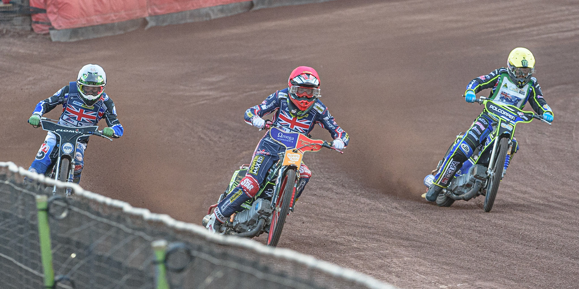 GLASGOW, UK. JUNE 19TH.  Drew Kemp (Reserve) (Great Britain) (Red) leads the re-run of Heat 8, ahead of Dan Bewley (Great Britain) (White) and Jaimon Lidsey (Australia) (Yellow) during the FIM Speedway Grand Prix Qualifying Round at the Peugeot Ashfield Stadium, Glasgow on Saturday 19th June 2021. (Credit: Ian Charles | MI News)