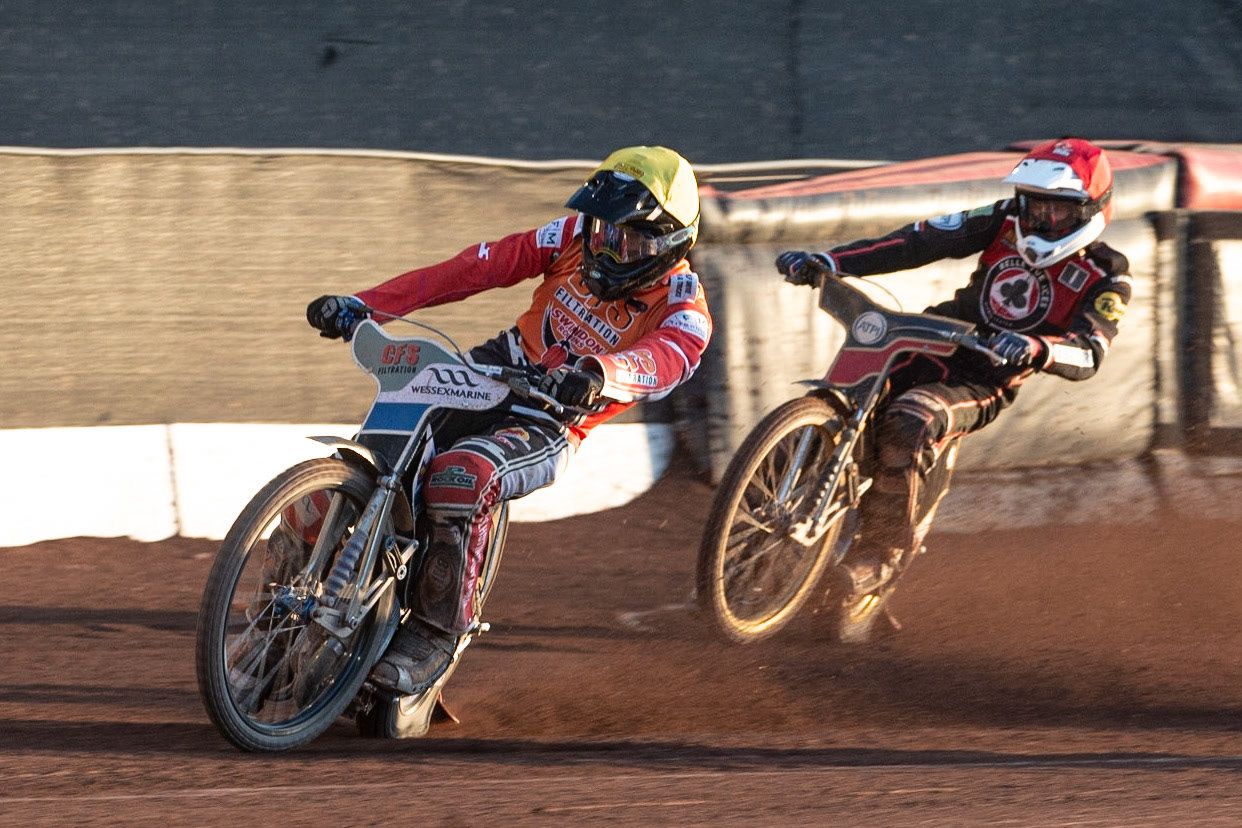 Photo: Ian Charles

Adam Ellis  (Yellow) leads Max Fricke  (Red)

Belle Vue Aces v Swindon Robins, British Speedway Premiership, Belle Vue National Speedway Stadium, Manchester, Monday 20  May  2019