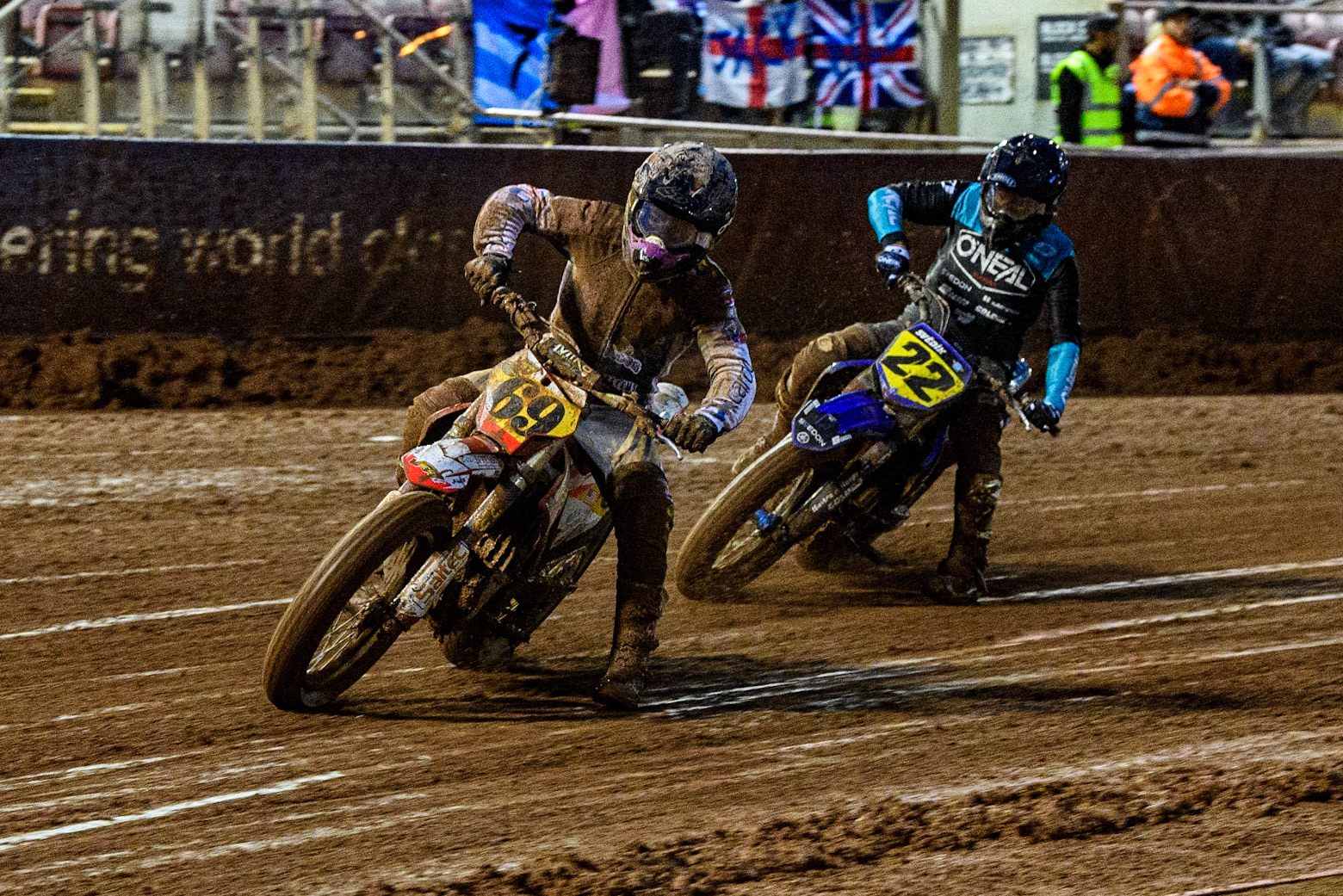 Sammy Halbert (69) from USA leads Ondřej Svědík (22) from Czech Rep. during the FIM World Flat Track Championship Round 1 at the National Speedway Stadium, Manchester on Saturday 5th August 2023. (Photo: Ian Charles | MI News)