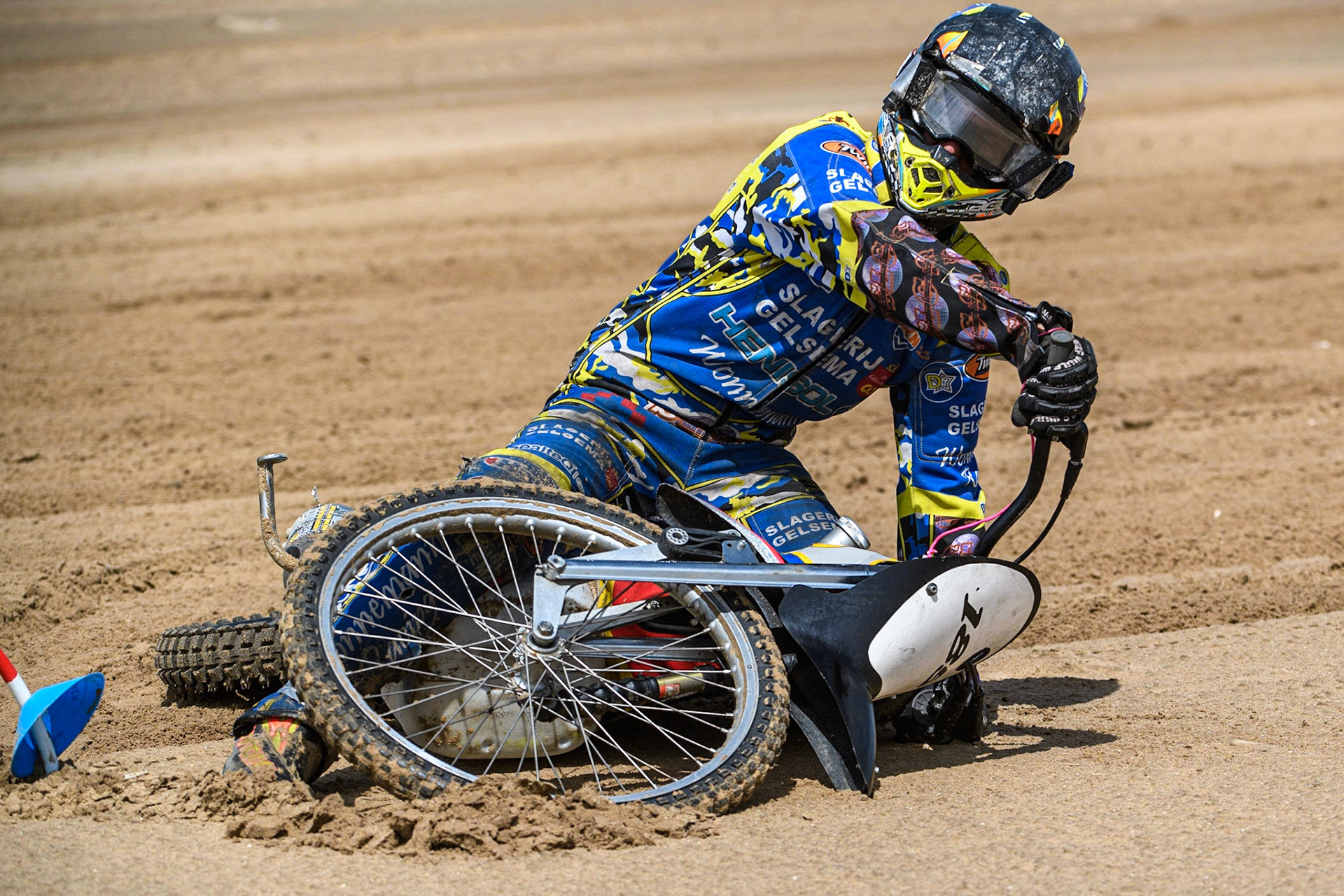 Dennis Smit (185) falls during the Fylde ACU British Sand Racing Masters Championship at  St Annes on Sea, Lancashire on Sunday 30th July 2023. (Photo: Ian Charles | MI News)