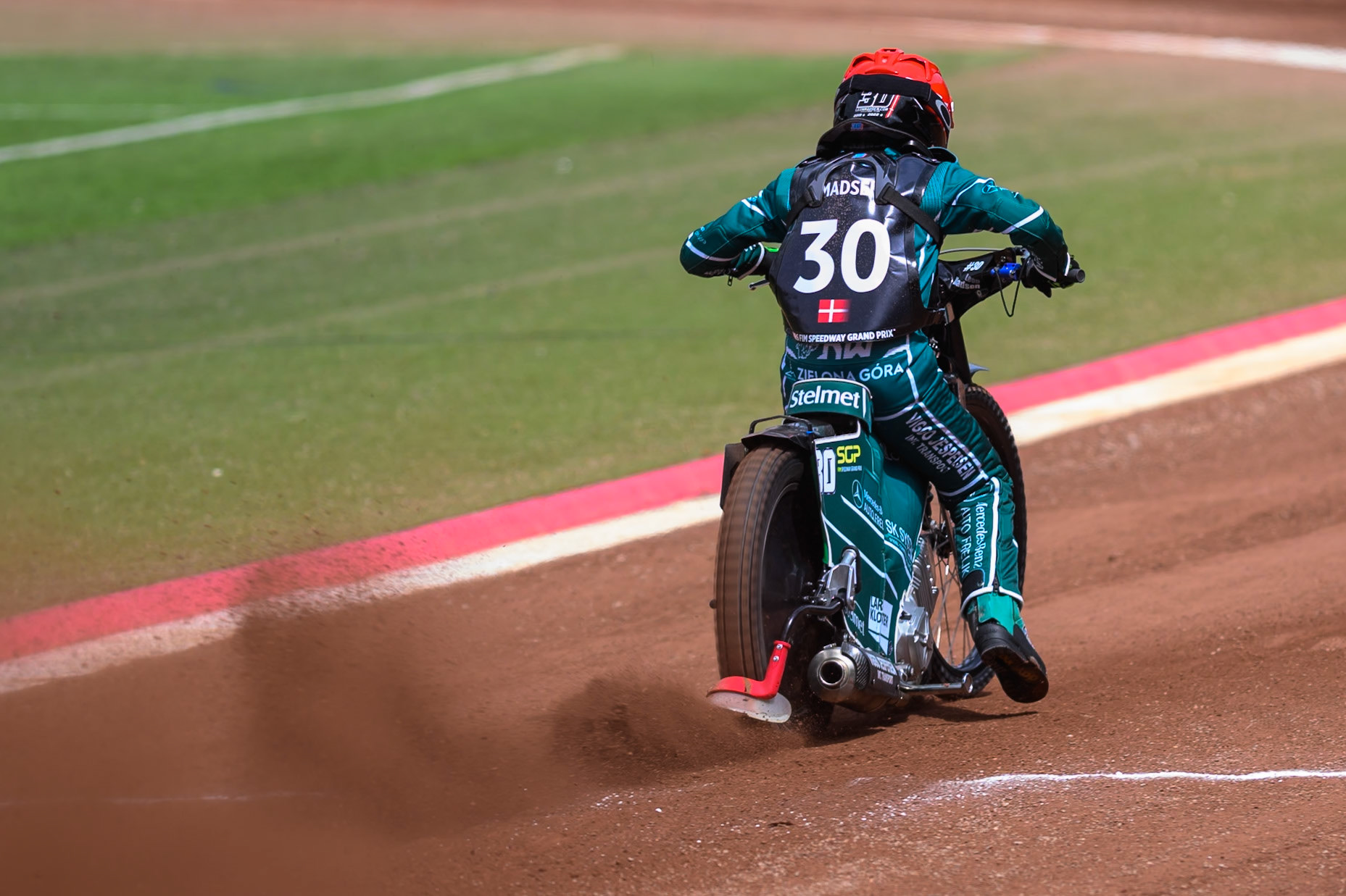 Leon Madsen (30) of Denmark does a practice start during practice for the ATPI  FIM Speedway GP of Manchester at the National Speedway Stadium, Manchester on Friday 5th June 2026. (Photo: Ian Charles | MI News)