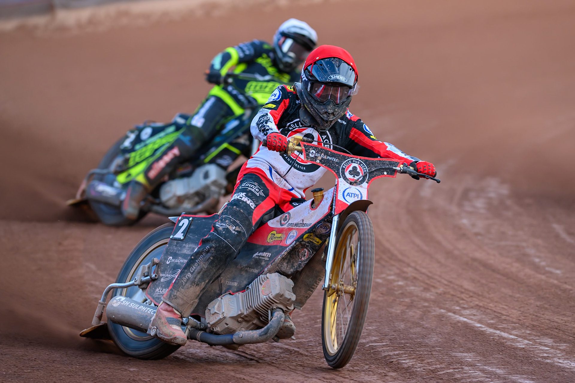Norick Blödorn of Belle Vue Aces in Red leading Danny King of Ipswich Witches in White during the Rowe Motor Oil Premiership match between Belle Vue Aces and Ipswich Witches at the National Speedway Stadium, Manchester on Saturday 20th June 2026. (Photo: Ian Charles | MI News)