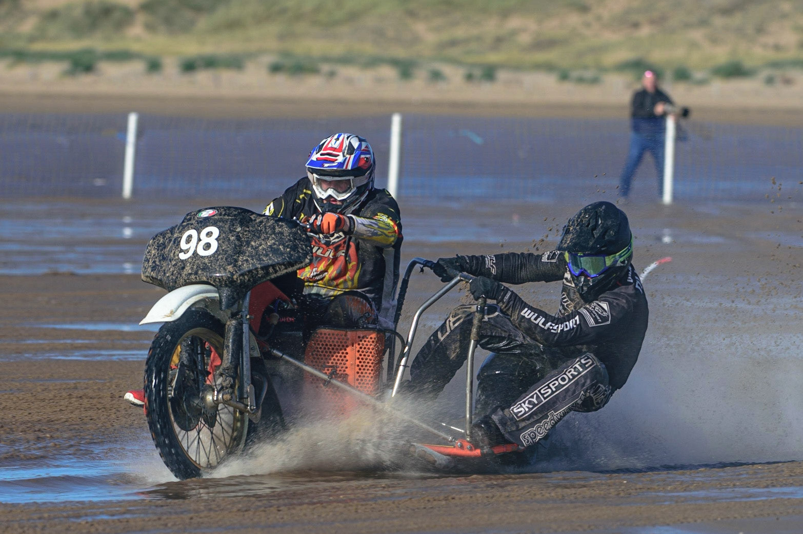 \lh98\ during the Fylde ACU British Sand Racing Masters Championship on  Sunday 2nd October 2022. (Credit: Ian Charles | MI News)