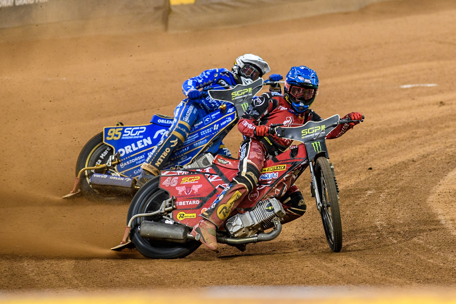 Max Fricke (46) of Australia in Blue leading Bartosz Zmarzlik (95) of Poland  in Yellow during the FIM Speedway Grand Prix of Great Britain at The Principality Stadium, Cardiff on Saturday 17th August 2024. (Photo: Ian Charles | MI News)