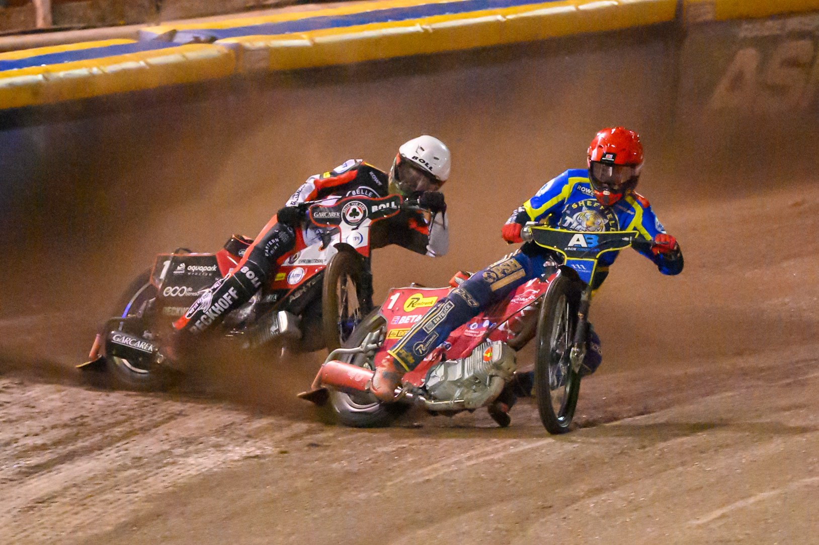Max Fricke, Guest Rider for Sheffield Tigers in Red leading Brady Kurtz of Belle Vue Aces in White during the Rowe Motor Oil Premiership Grand Final 1st Leg match between Sheffield Tigers and Belle Vue Aces at Owlerton Stadium, Sheffield on Monday 12th October 2026. (Photo: Ian Charles | MI News)