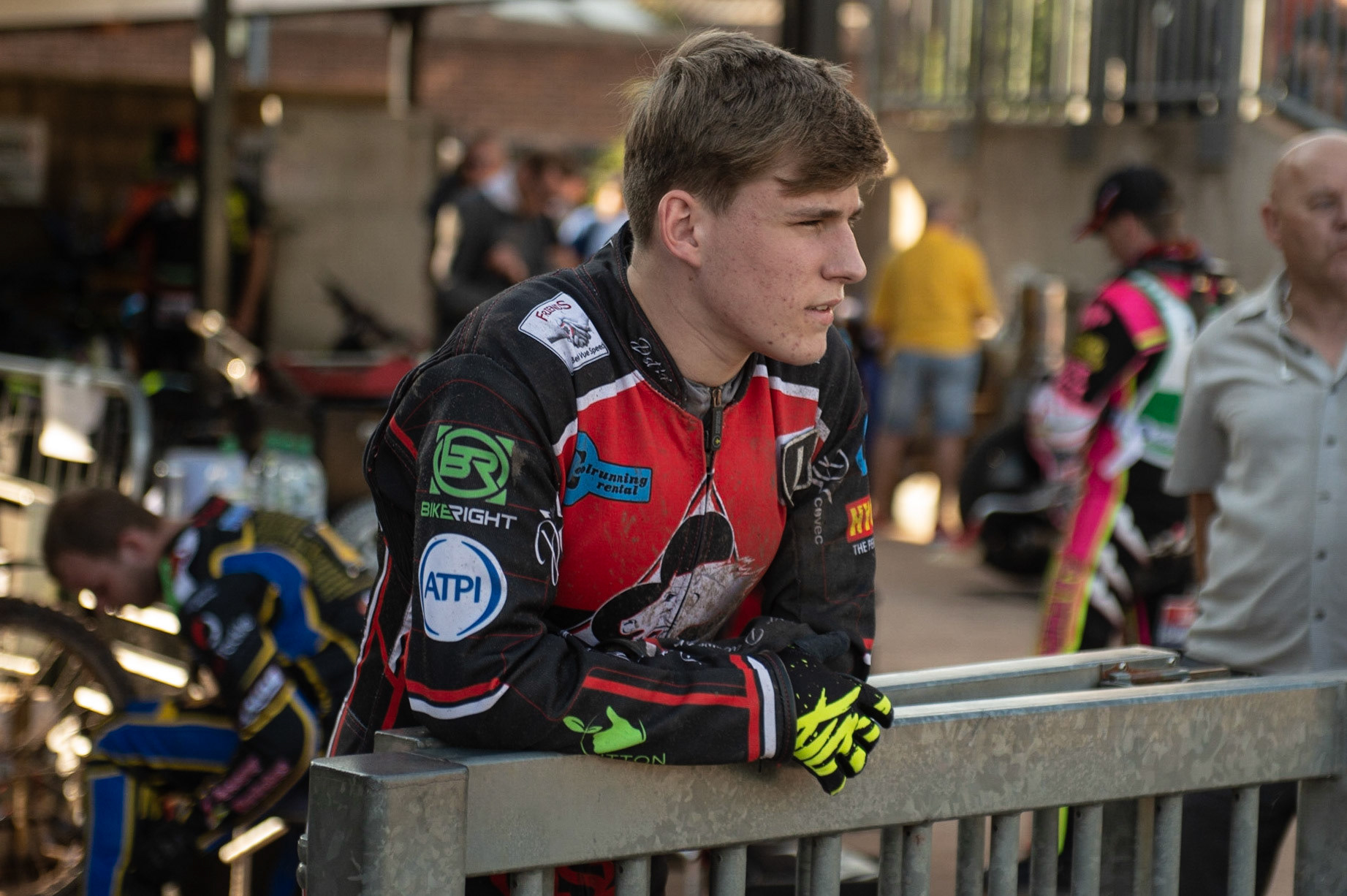 Photo by Ian Charles:

Kyle Bickley  waits for the parade


National League Best pairs Championship, Owlerton Stadium, Sheffield, 25 August 2019