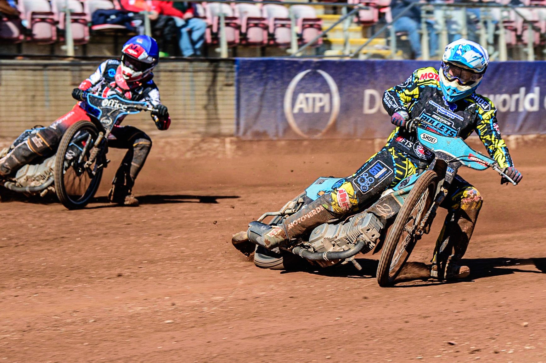 Jamie Halder  (White) inside Freddy Hodder (Blue) during the National Development League match between Belle Vue Colts and Berwick Bullets at the National Speedway Stadium, Manchester on Friday 7th April 2023. (Photo: Ian Charles | MI News)