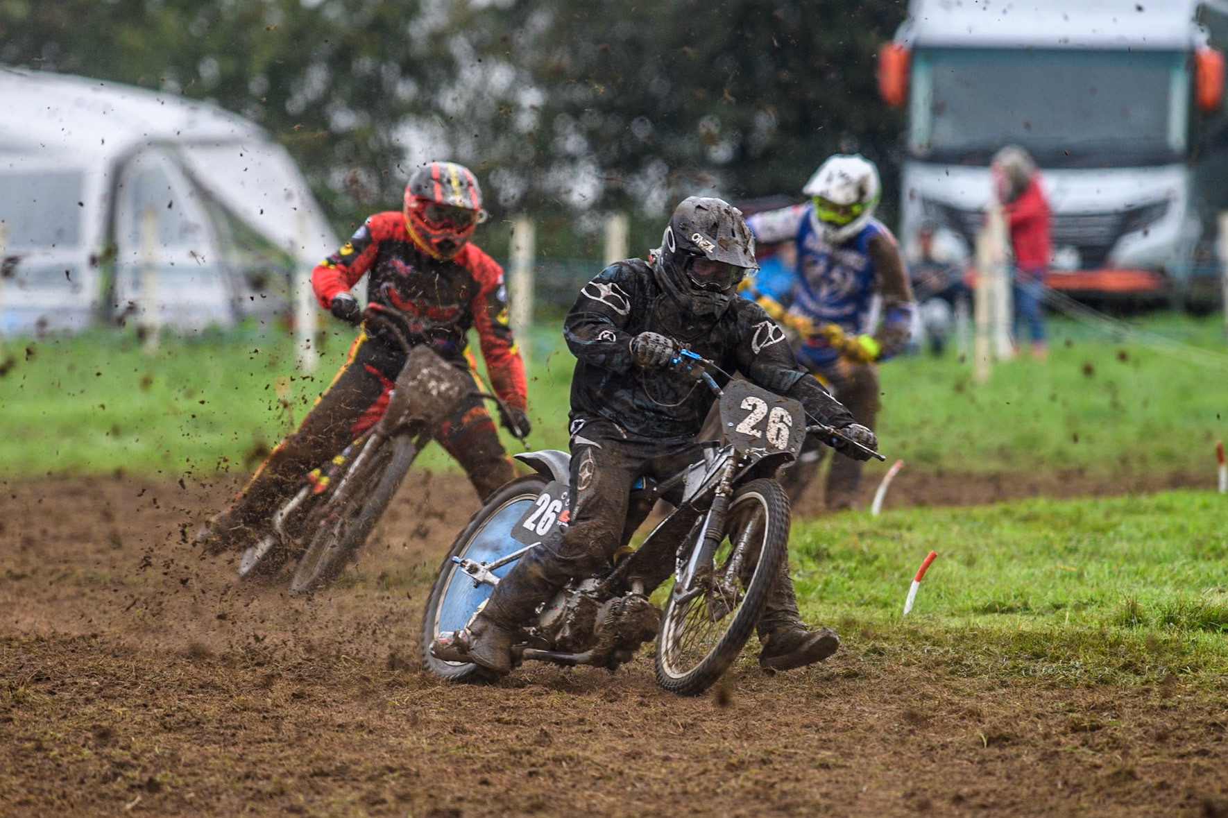Charlie Hall (26) leading Adam Hawker (50) in the GT140 Support Class during the ACU British Upright Championships at Woodhouse Lance, Gawsworth, Cheshire on Sunday 8th September 2024. (Photo: Ian Charles | MI News)