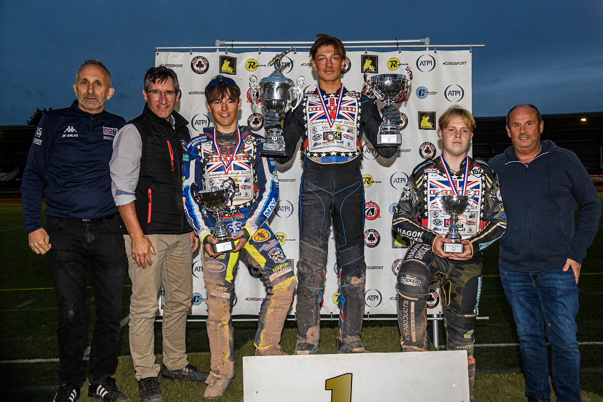 500cc CLASS:  Overall: (l - r) Neil Vatcher (SCB), Mark Lemon (Belle Vue CEO), Jody Scott (2nd), Ashton Boughen (Winner), Ashton Vale (3rd), Richard Cotton (Rentruck/Cool Runnings - Belle Vue Sponsor) during the British Youth Speedway Championships at the National Speedway Stadium, Manchester on Friday 21st July 2023. (Photo: Ian Charles | MI News)