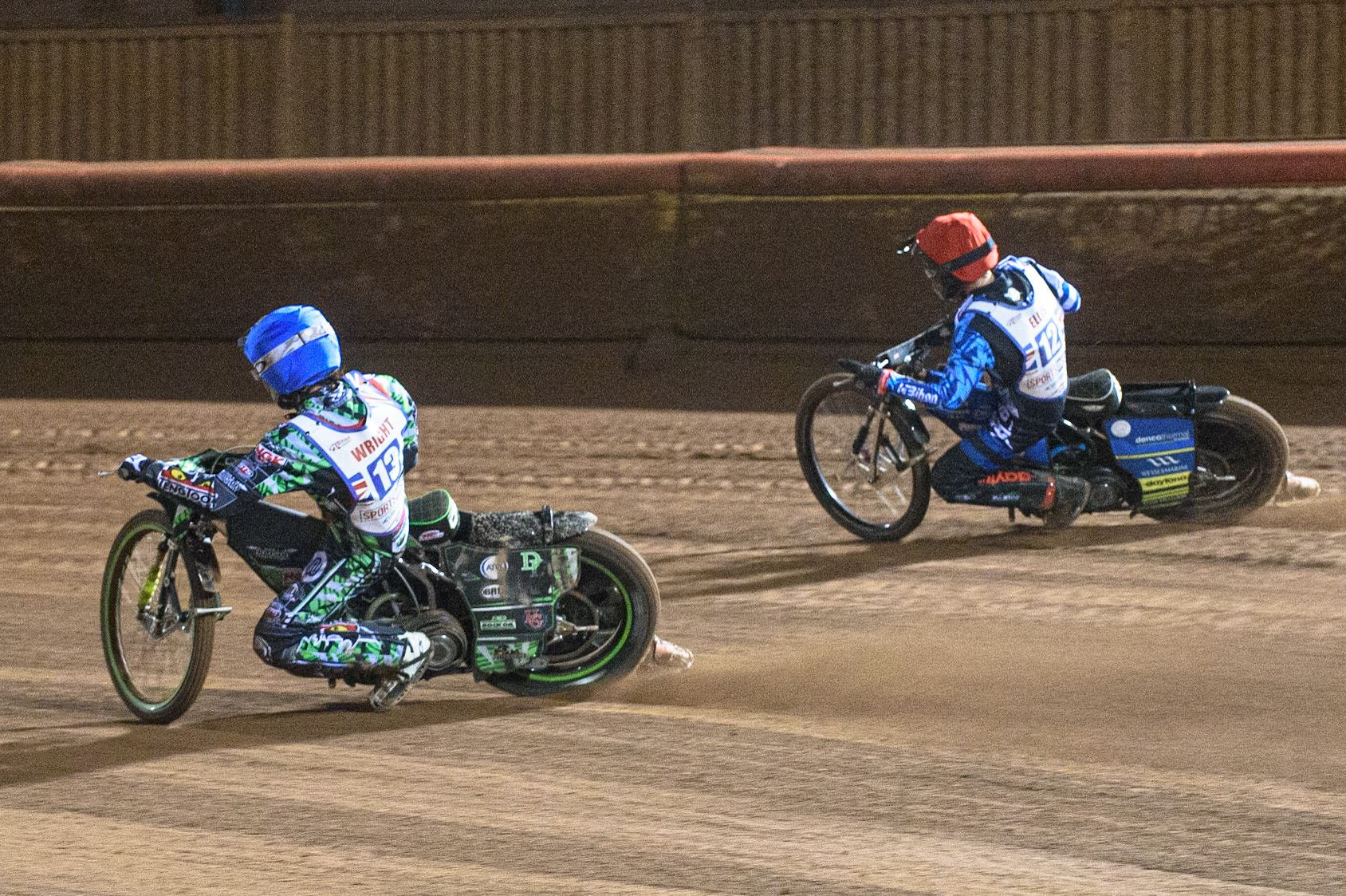 MANCHESTER, UK. AUGUST 16TH   Charles Wright  (Blue) inside Adam Ellis (Red) during the Sports Insure British Speedway Finals at the National Speedway Stadium, Manchester on Monday 16th August 2021. (Credit: Ian Charles | MI News)