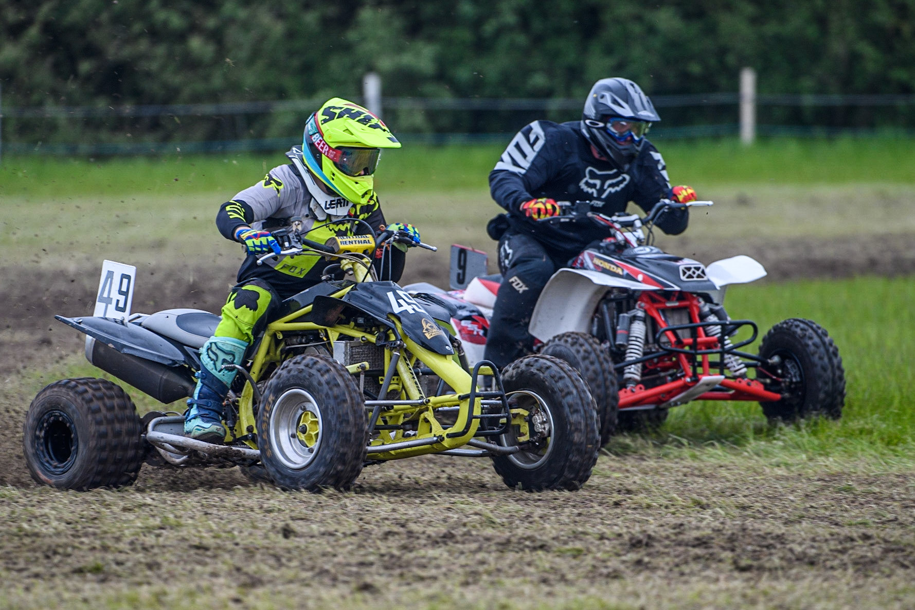 Liam Whetton (49) outside Mark Ramsdale (9) in the Quad Bike class during the Cheshire Grass Track Three Trophies meeting at High Legh, Cheshire on Sunday 14th May 2023. (Photo: Ian Charles | MI News)
